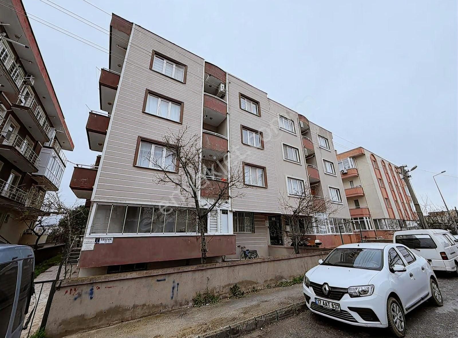 Barbaros Havaalanı Karşısı Teraslı 2+1 Satılık Daire !!