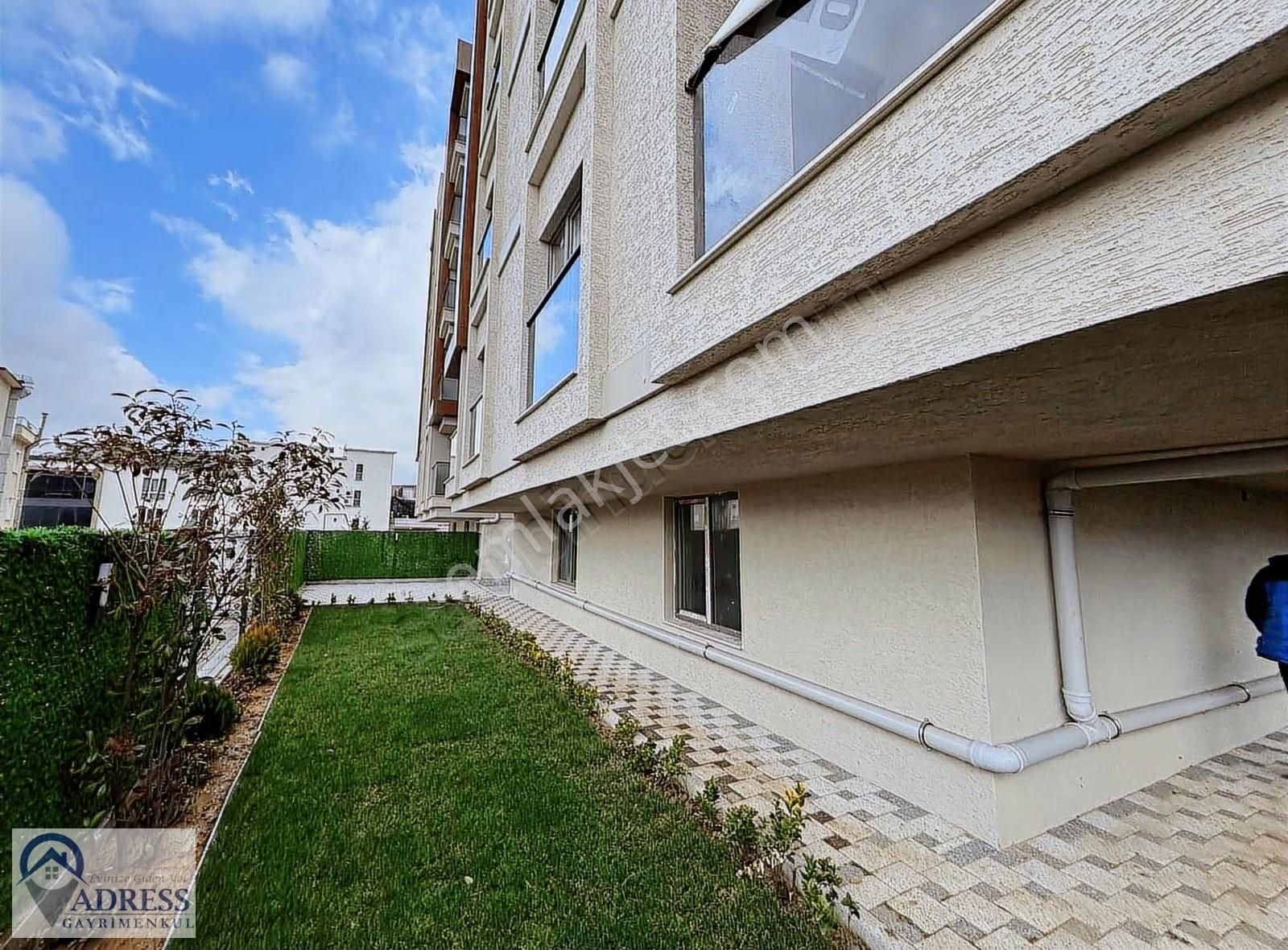 Çekmeköy Merkez Mahallesinde 3+1 | Kapalı Otoparklı - Görsel 20