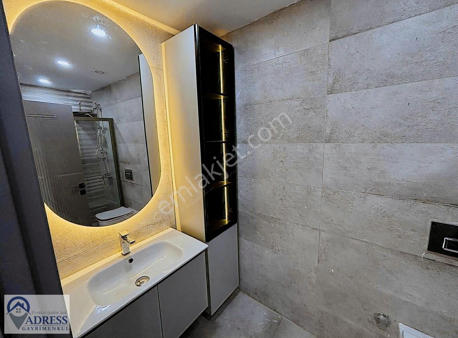 Çekmeköy Merkez Mahallesinde 3+1 | Kapalı Otoparklı - Görsel 19