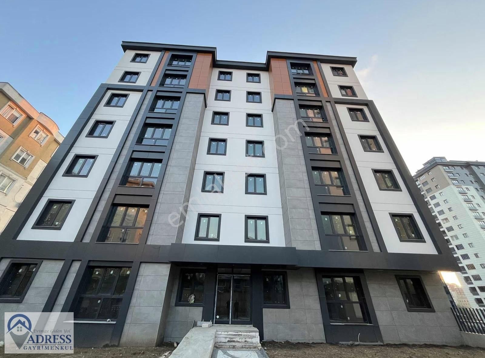Hatboyu Caddesi Üzerinde Sıfır Binada Kiralık 1+1 - Görsel 12