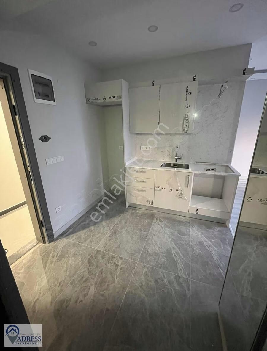 Hatboyu Caddesi Üzerinde Sıfır Binada Kiralık 1+1 - Görsel 19