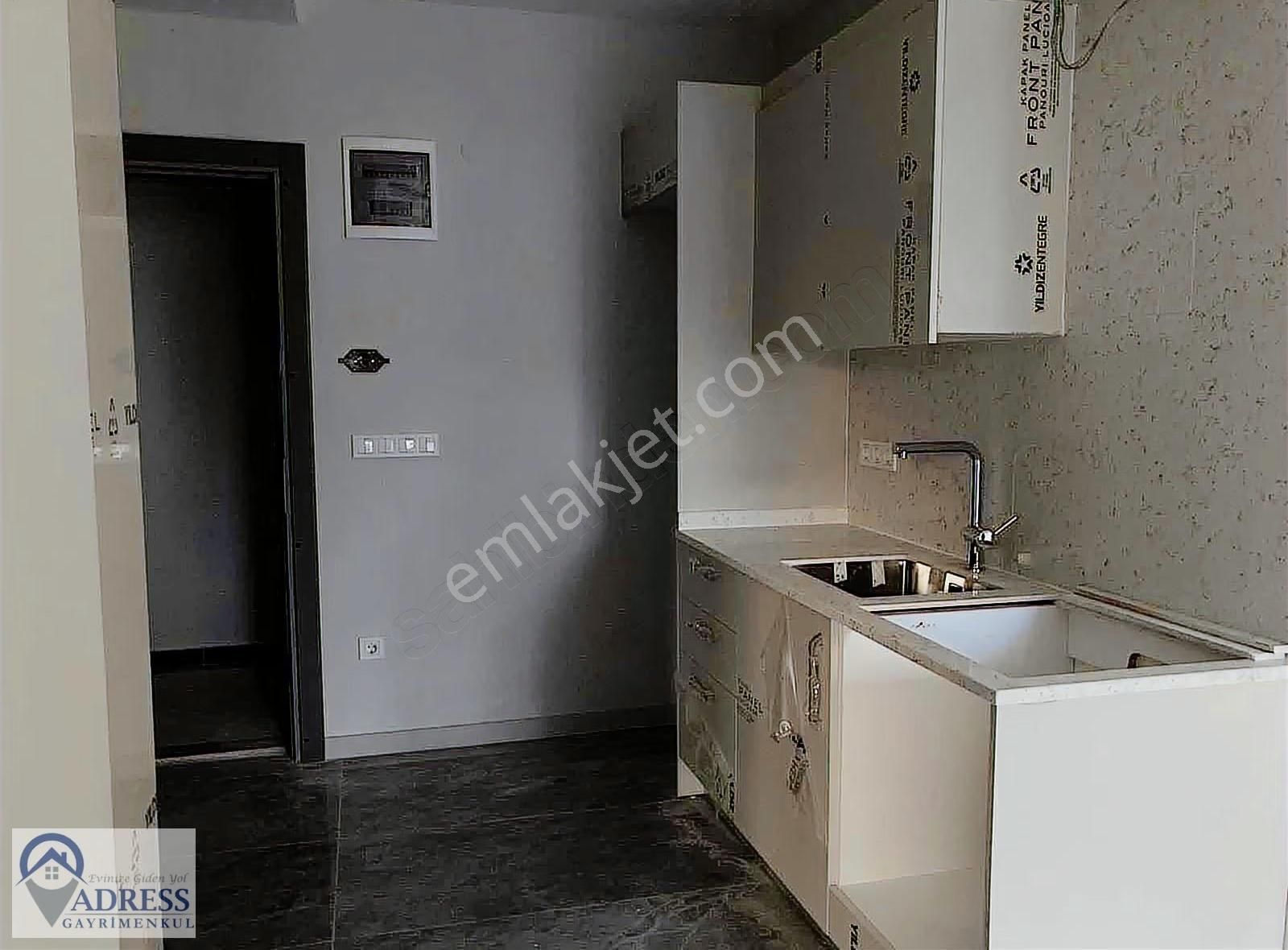 Hatboyu Caddesi Üzerinde Sıfır Binada Kiralık 1+1 - Görsel 24
