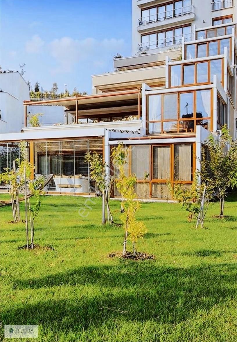 Bahçeşehir Spradon Teras Evler 4+1 Satılık Kısa Katlı Butik Site