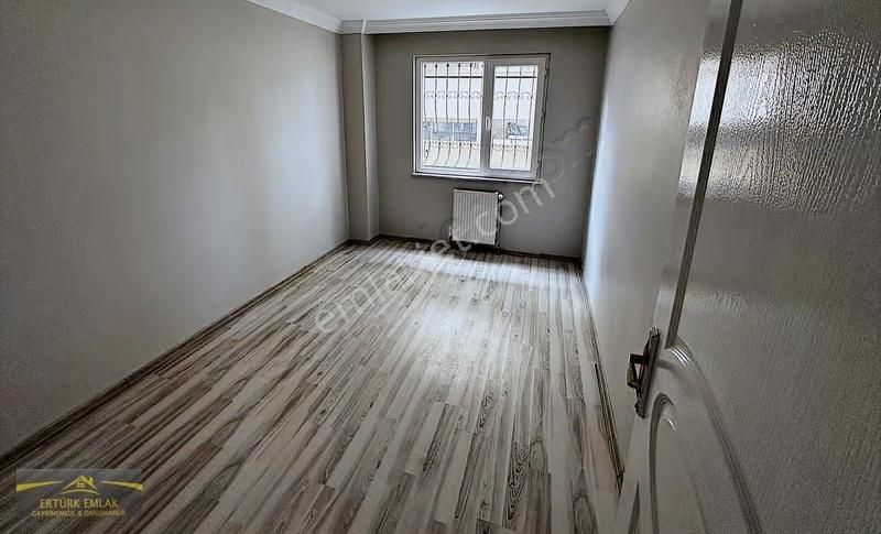 Atatürk Mahallesinin Gözde Caddesin De 3+1 Daire - Görsel 14