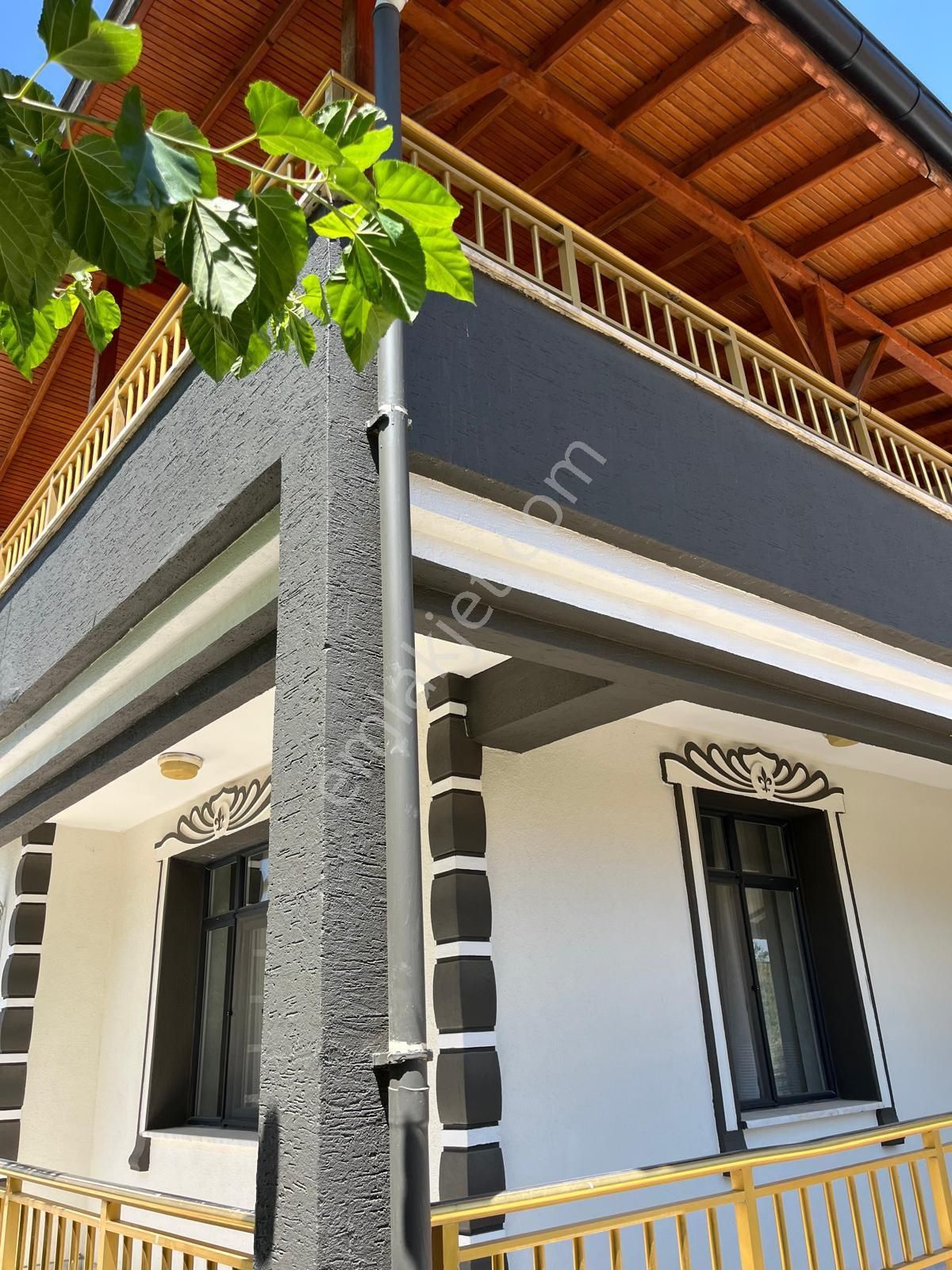 Konya Meram Kozağaç Mah.hatıp Yoluna 200 M2 2.katlı Bahçeli Satılık Müstakil Ev - Görsel 32