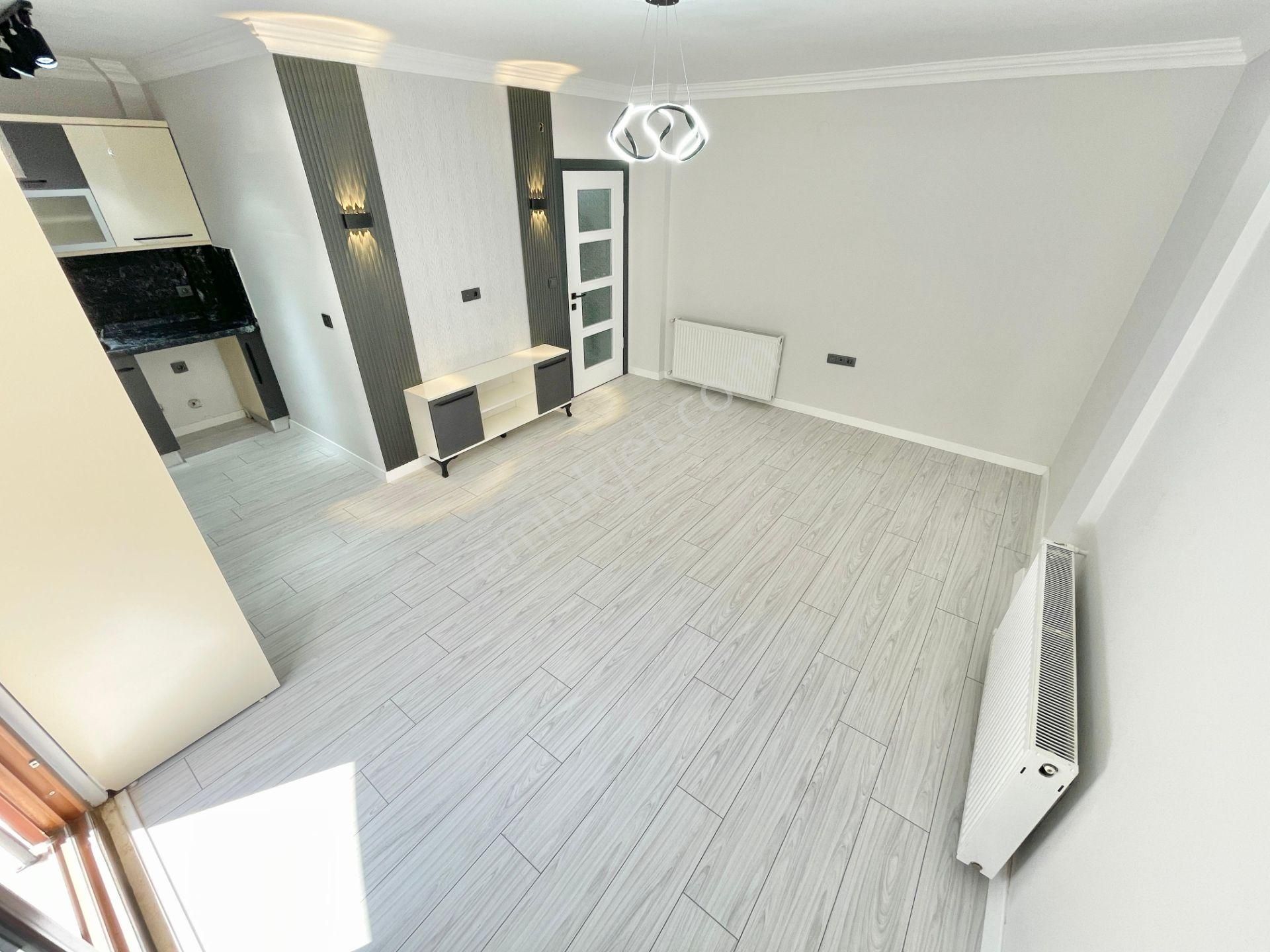 Berkay Demirel'den Altınkumda Ön Cephe Doğalgazlı 3+1 Daire - Görsel 14