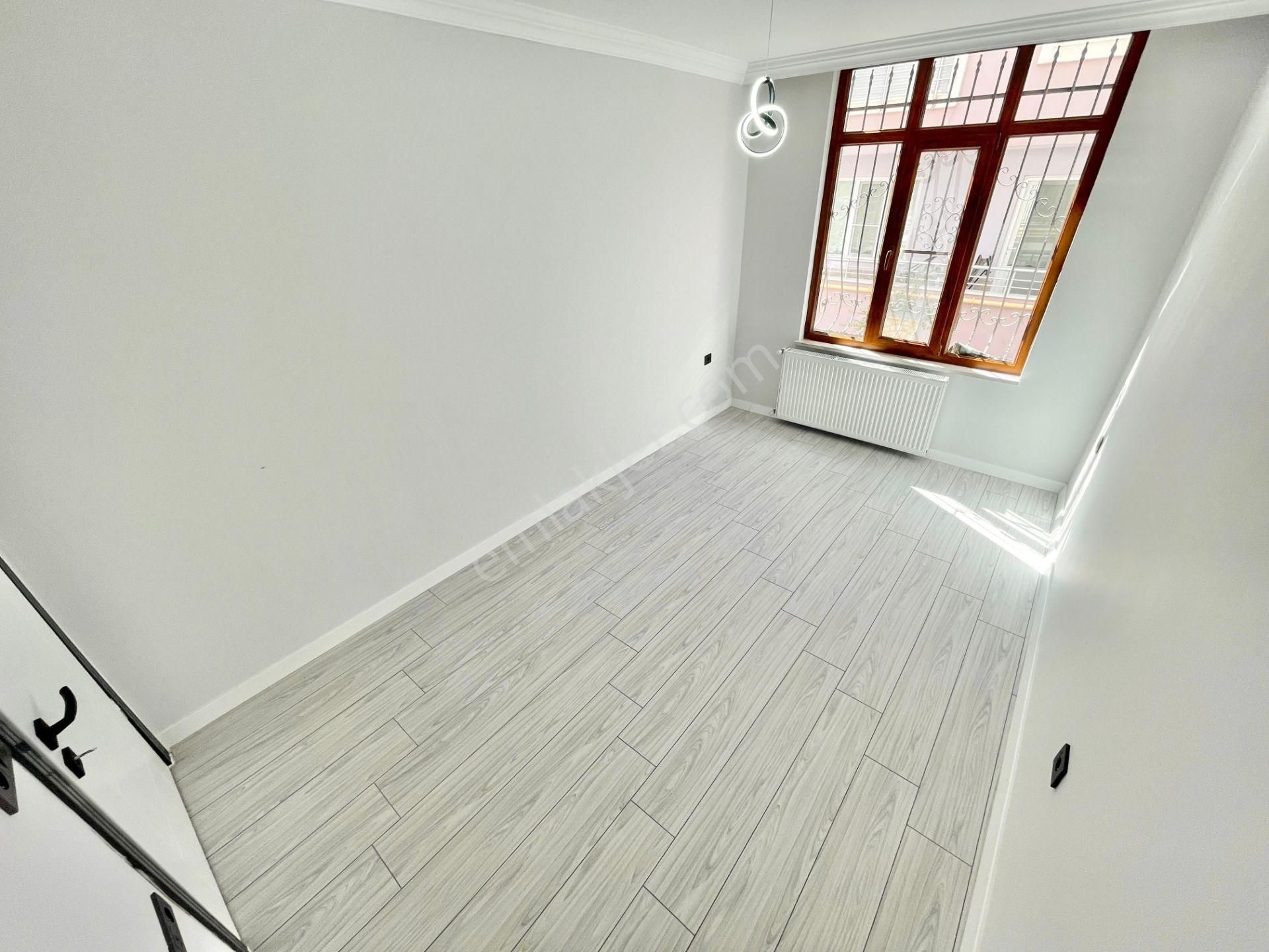 Berkay Demirel'den Altınkumda Ön Cephe Doğalgazlı 3+1 Daire - Görsel 33