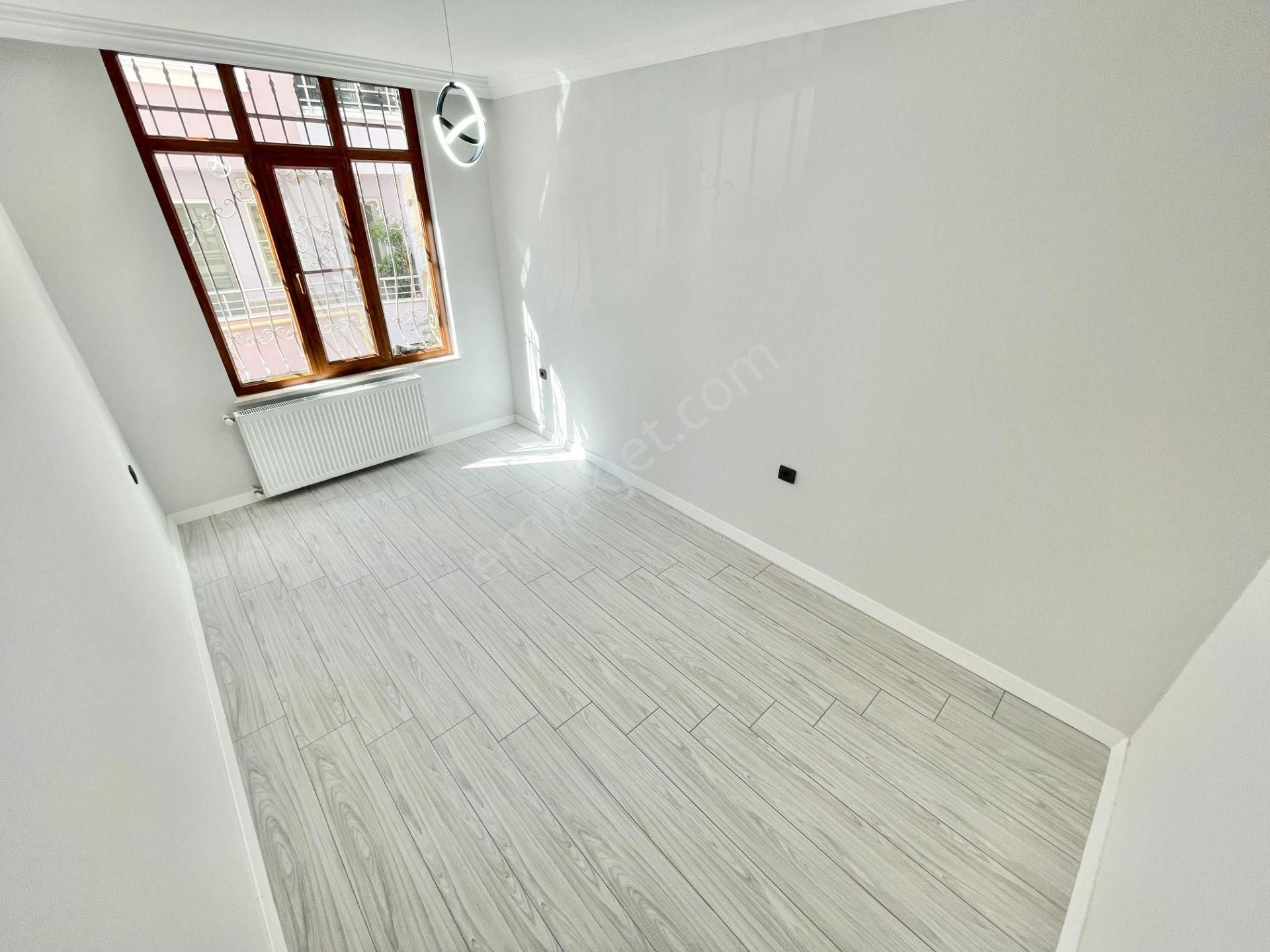 Berkay Demirel'den Altınkumda Ön Cephe Doğalgazlı 3+1 Daire - Görsel 32