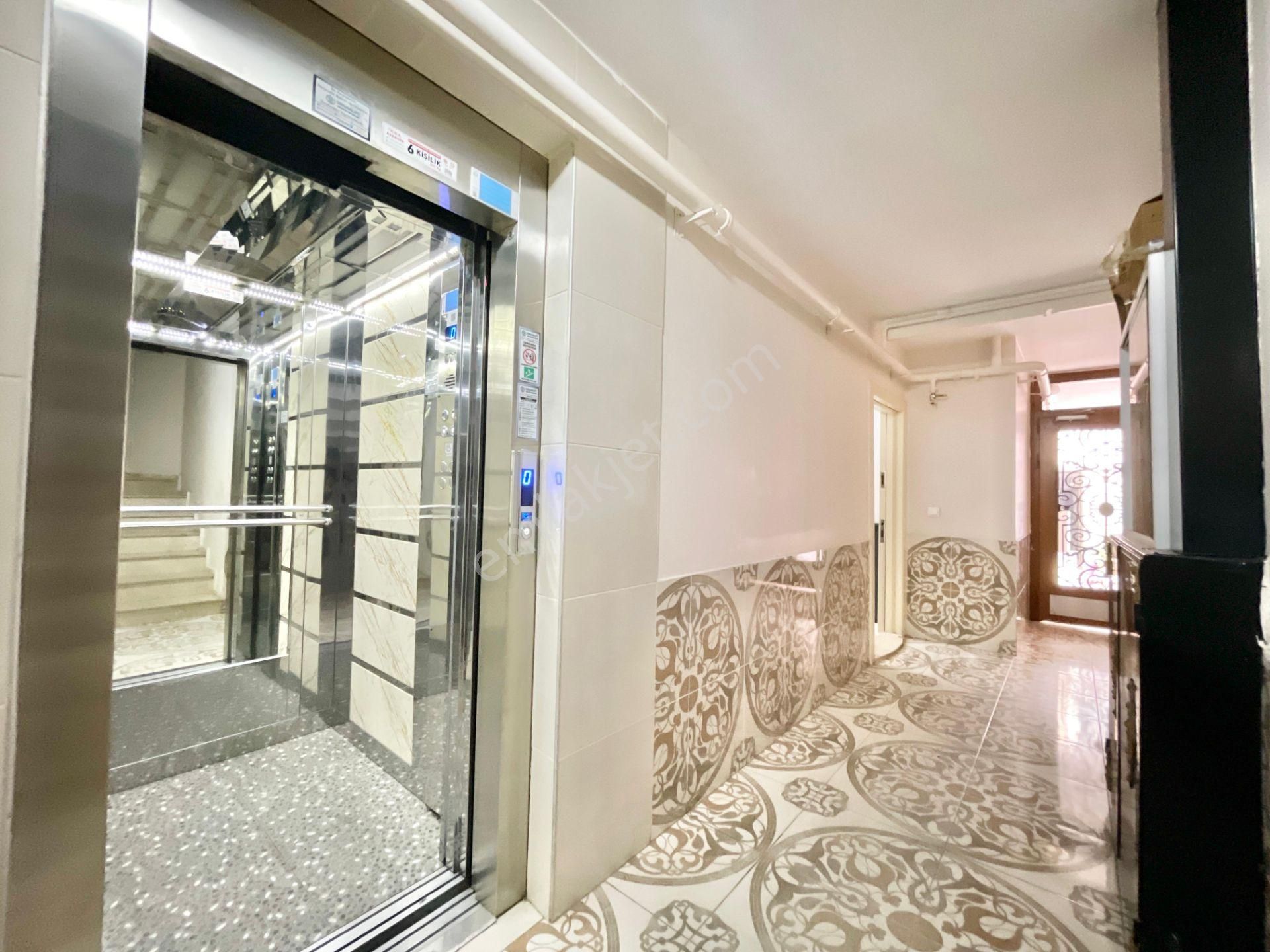 Berkay Demirel'den Altınkumda Ön Cephe Doğalgazlı 3+1 Daire - Görsel 3