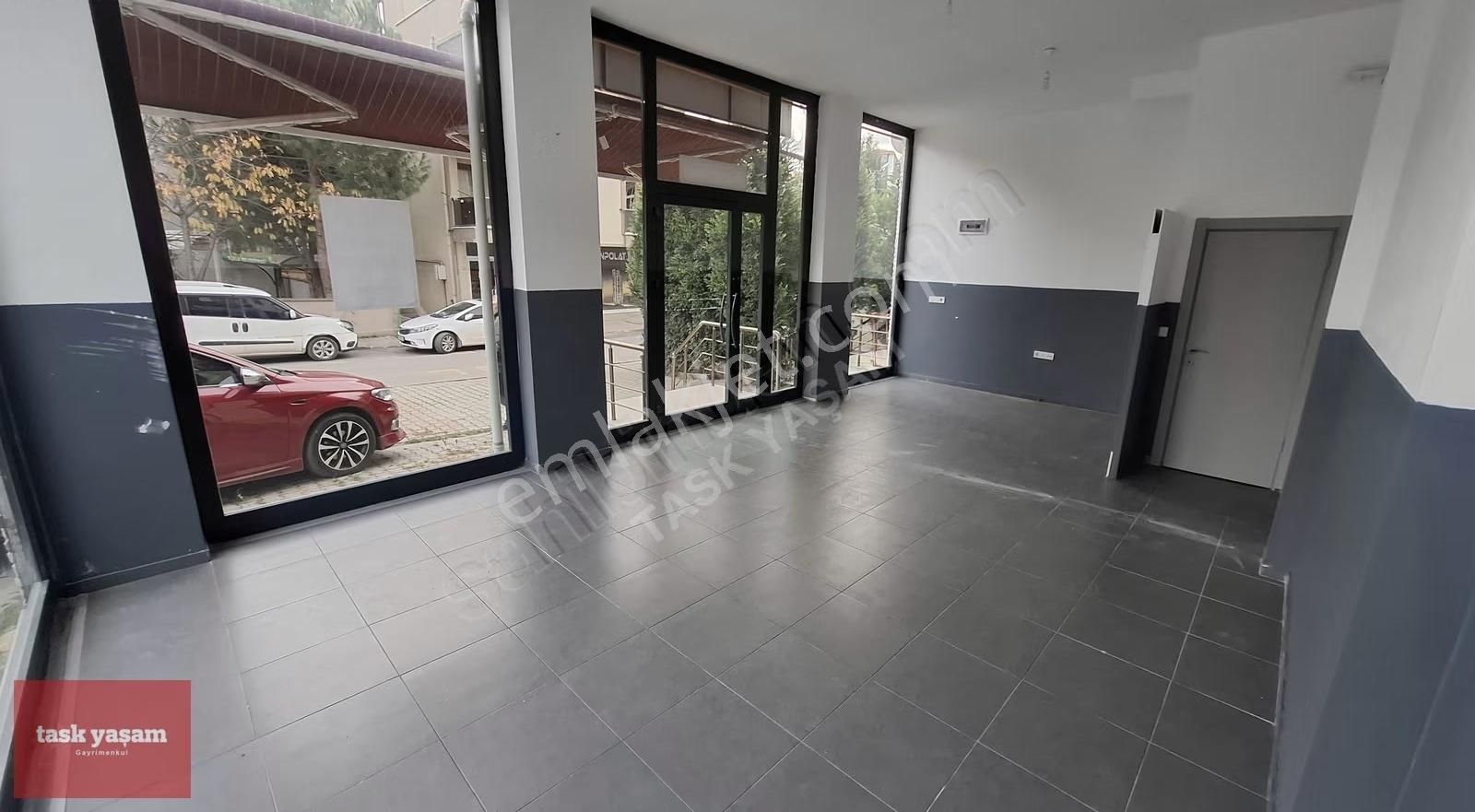 Tuzla M.sinan Pazar Caddesi Üzerinde Güzel Konumkiralık Dükkan - Görsel 5