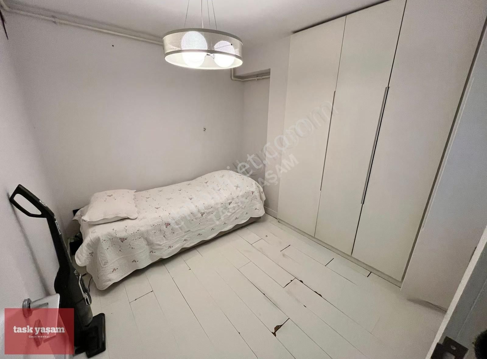 Hüsrev Gerede Cd. Ebeveyn Banyolu Asansörlü 2+1 Satılık Daire - Görsel 7