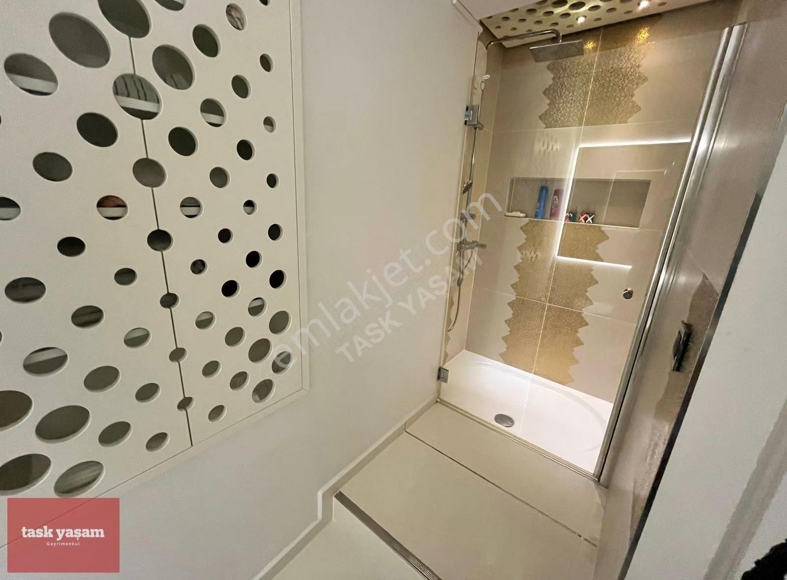 Hüsrev Gerede Cd. Ebeveyn Banyolu Asansörlü 2+1 Satılık Daire - Görsel 2