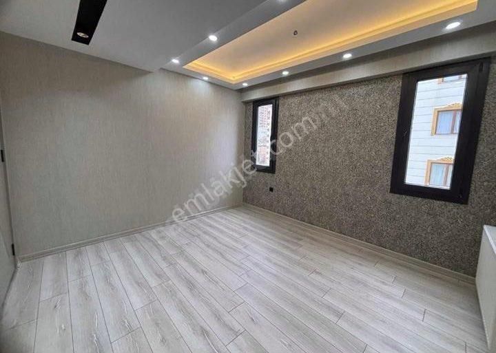 Acil Emlaktan 35 Metre Kuveyttürk Arkası 2+1 Kiralık Daire - Görsel 6
