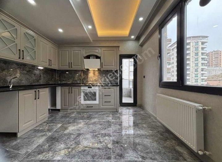 Acil Emlaktan 35 Metre Kuveyttürk Arkası 2+1 Kiralık Daire - Görsel 17