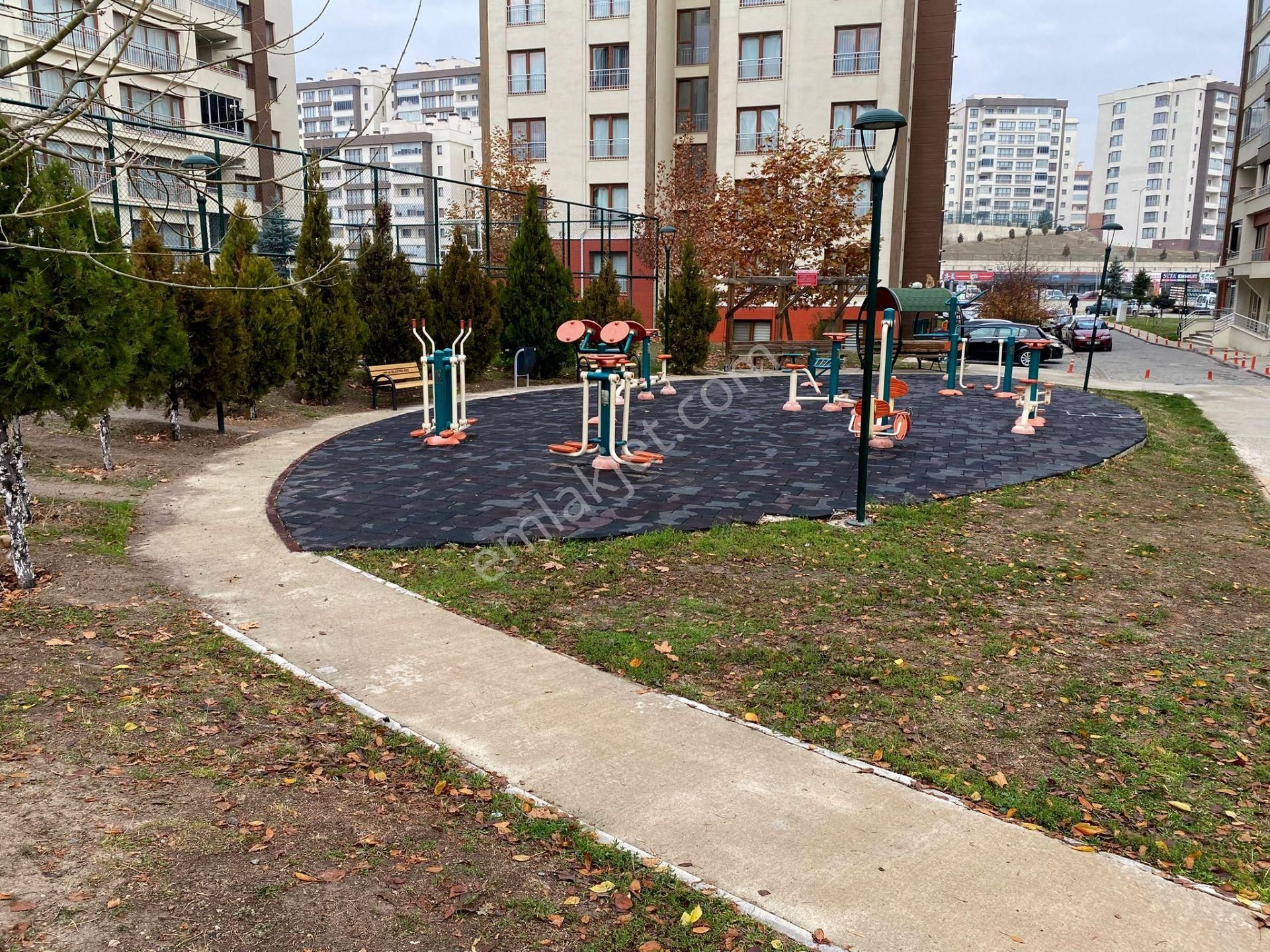 Emre Emlak'tan Saraycık Toki'de Ebeveyn Banyolu 4+1 Satılık Daire - Görsel 26