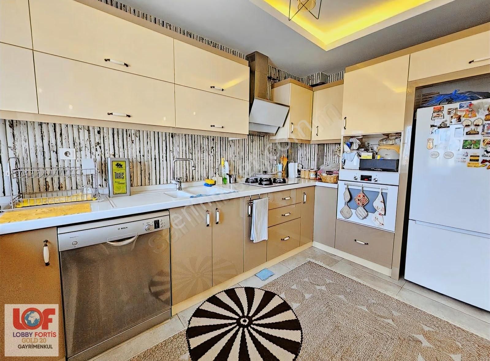 Lobby Fortist'en Lozan Cad. İçi Yenilenmiş Asansörlü Daire - Görsel 24