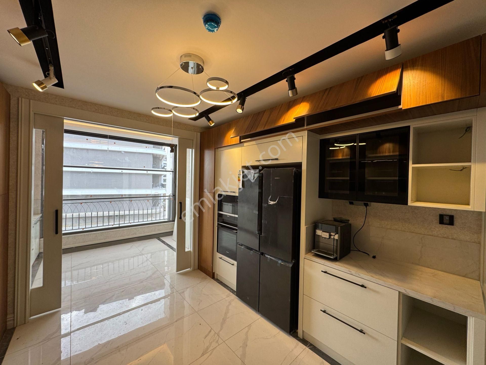 Emrah Çiftci'den Selçuklu Parsana Mah.altınsan Park Sit.satılık 5+1 Sıfır Ultra Lüks Daire - Görsel 3