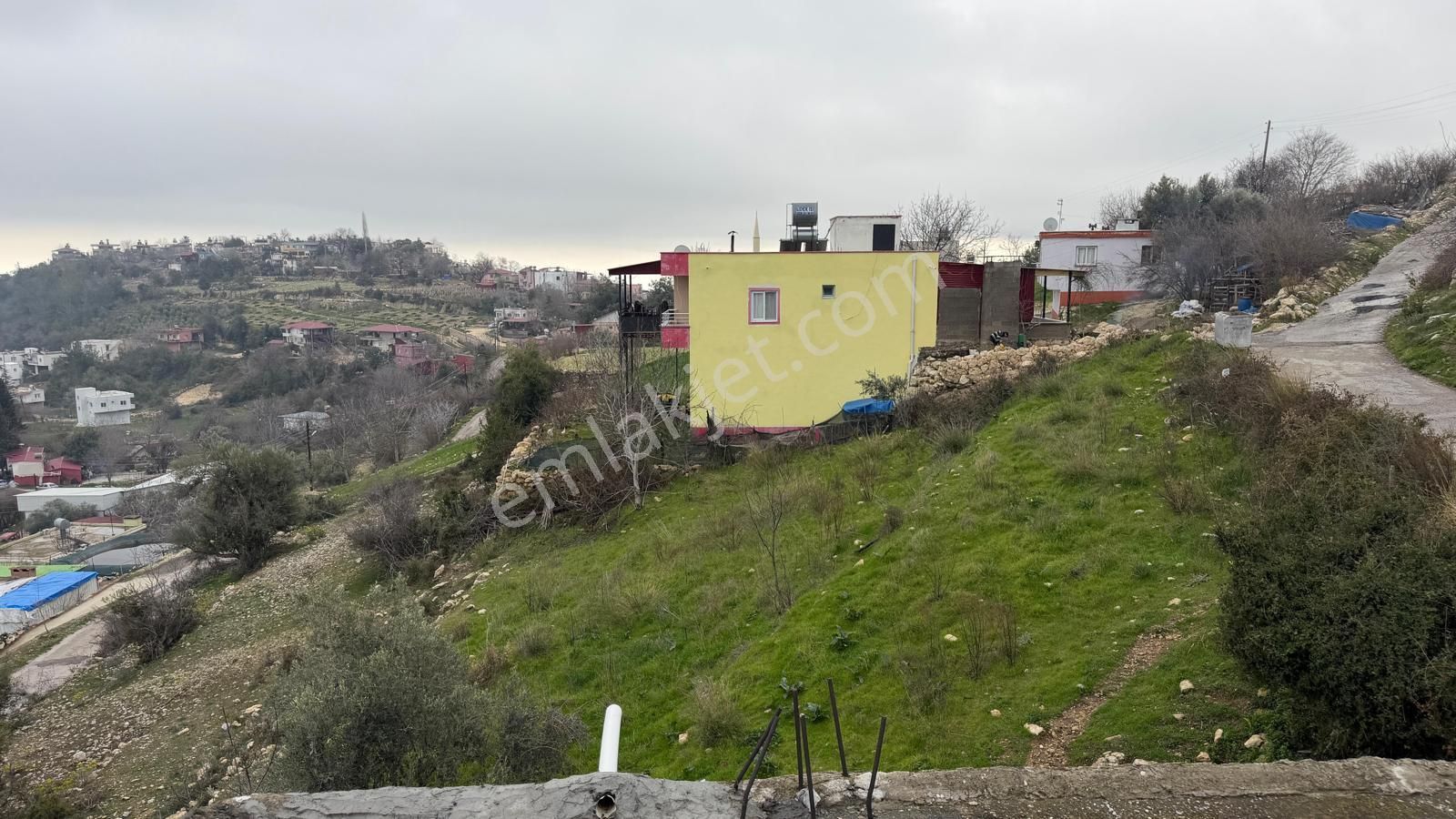 Mersin Erdemli İlemin Mahallesinde 809 Metrekare Satılık Tarla - Görsel 2