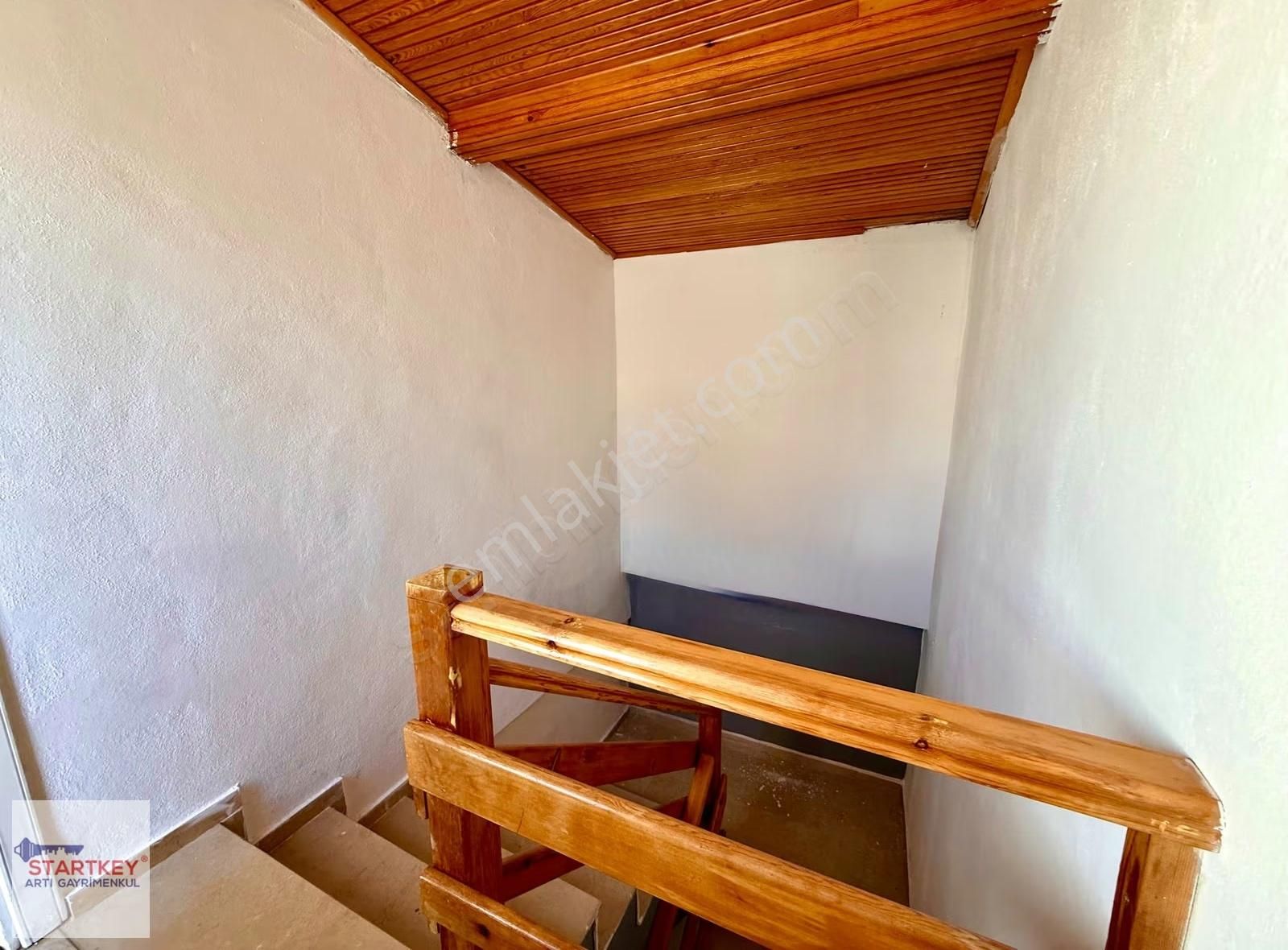 Çeşme Çiftlikte 4+1 Satılık Tripleks Villa - Görsel 30