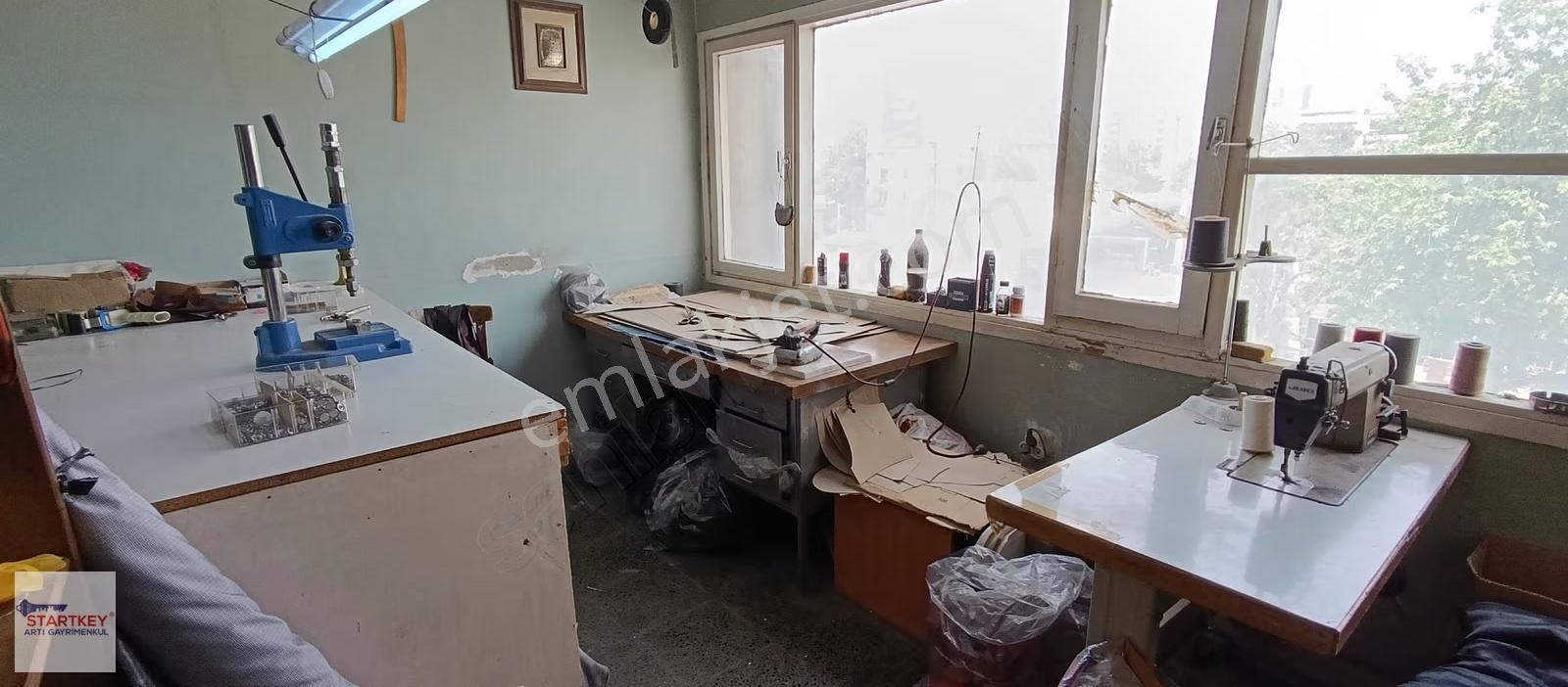 Konak Oğuzlar Gaziler Caddesinde Ön Cephe 35 M2 Satılık 1+0 Ofis - Görsel 9