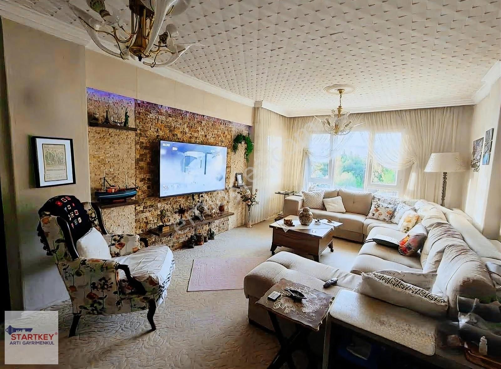 İzmir Buca Şirinyerde Doğa Cepheli 3+1 Satılık Geniş Daire - Görsel 5