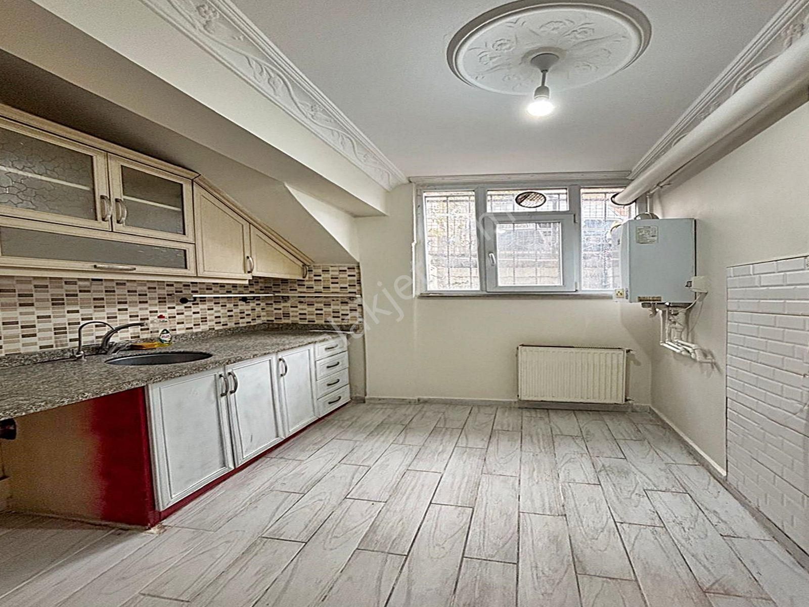 Cadde34 Yapı'dan Örnek'te 2+1 Kelepir Rutubetsiz Kapalı Bahçeli Satılık Daire!! - Görsel 8