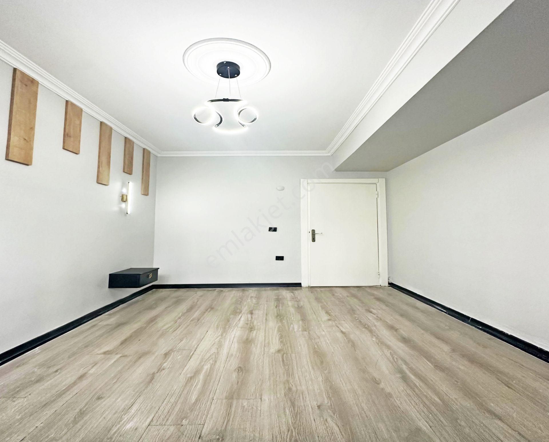 Cadde34 'den Eminevim & Konut Kredisine Uygun Merkezi Konumda Geniş 2+1 Bahçeli Satılık Daire - Görsel 12