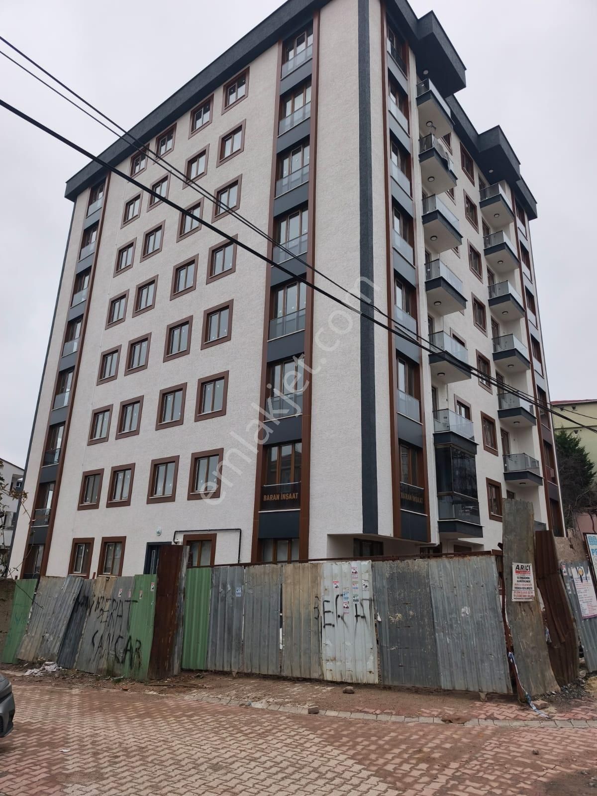 Çok Acil Sultanbeyli Memetakif Mah.satılık 125 M.3+1 Lüks Daire