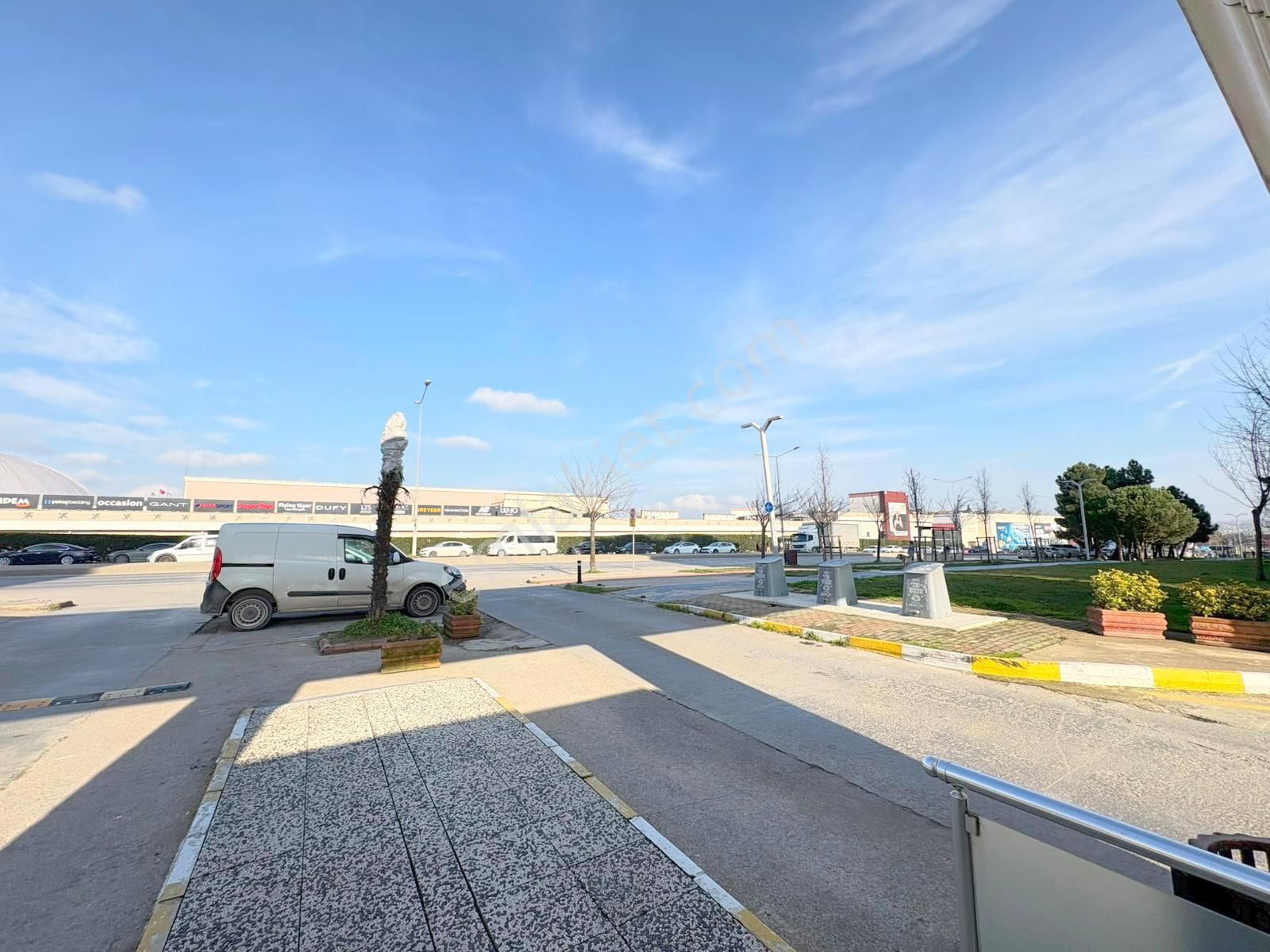 Mertcan'dan Viaport 1dk Havuzlu Güvenlikli Sitede Eşyalı 1+1 - Görsel 34