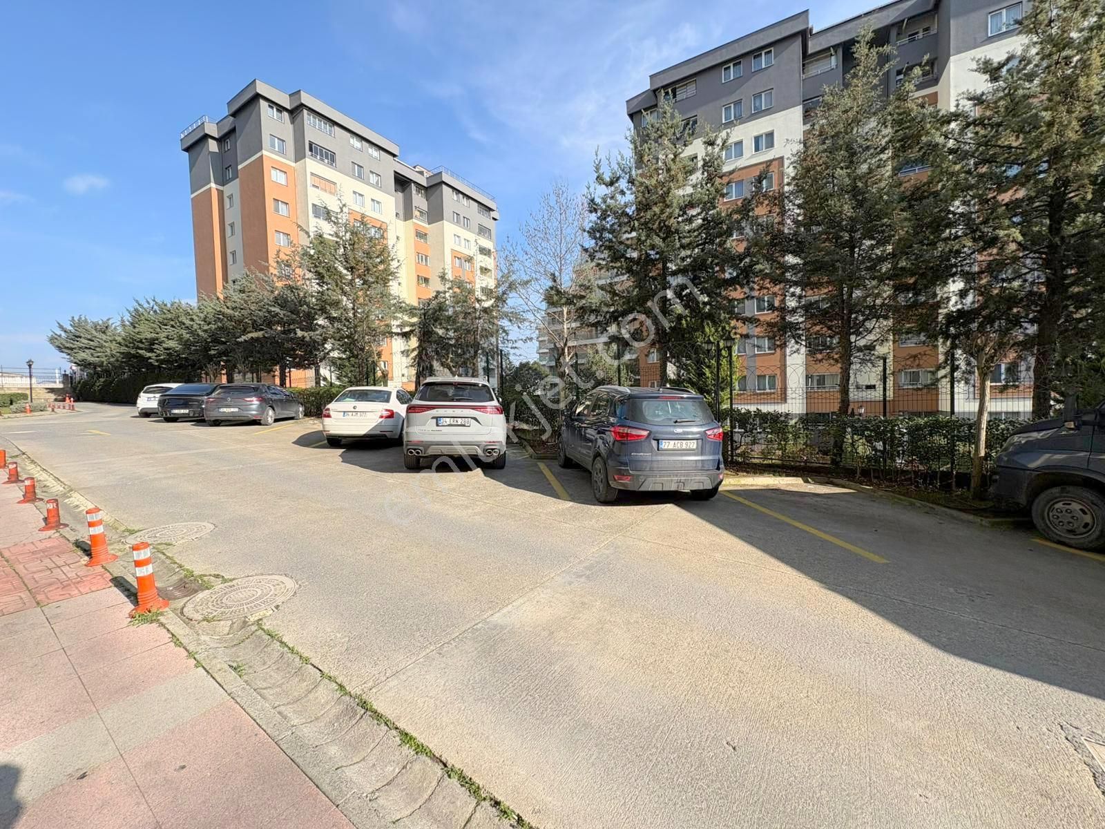 Mertcan'dan Viaport 1dk Havuzlu Güvenlikli Sitede Eşyalı 1+1 - Görsel 16