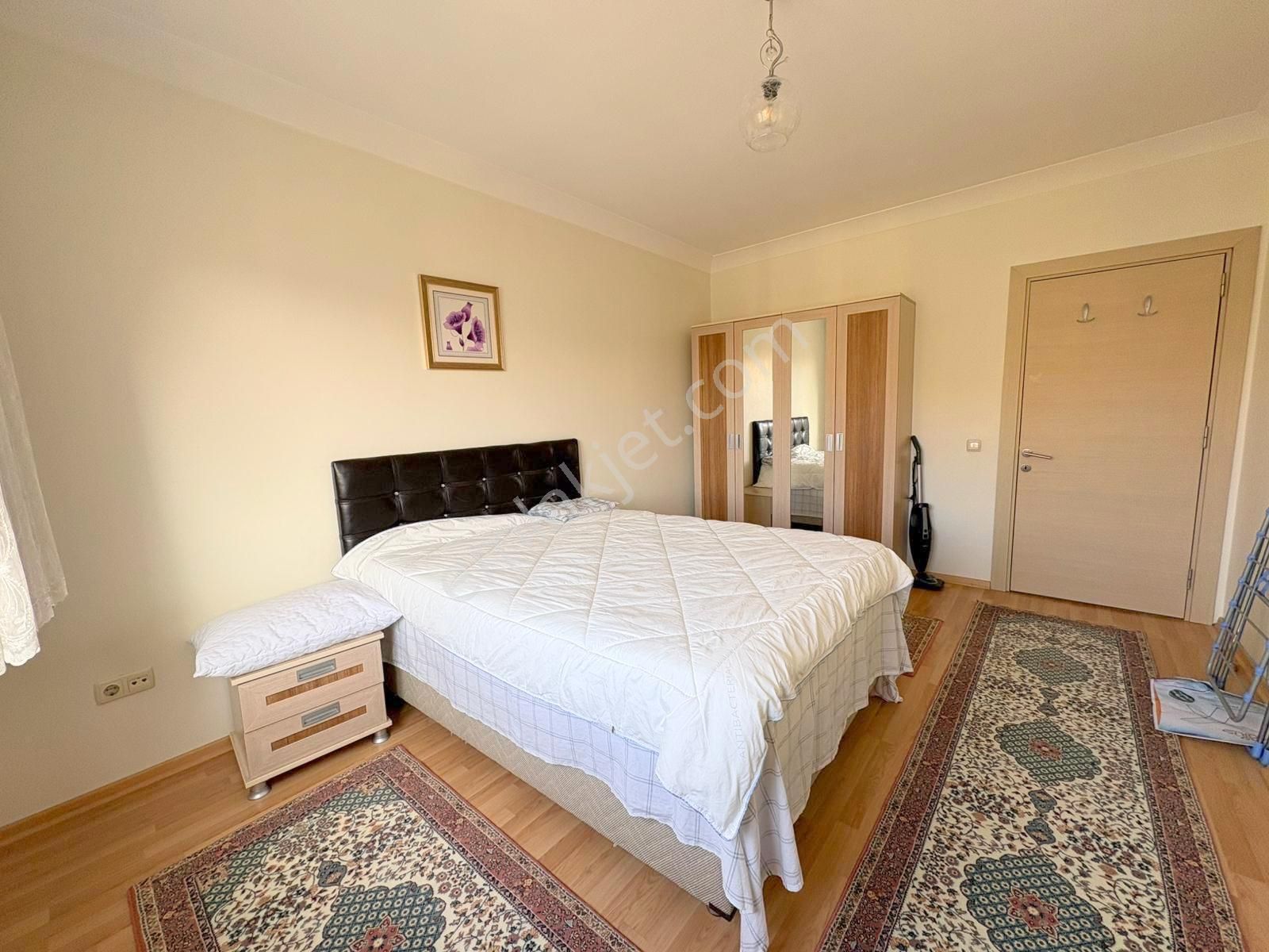 Mertcan'dan Viaport 1dk Havuzlu Güvenlikli Sitede Eşyalı 1+1 - Görsel 7