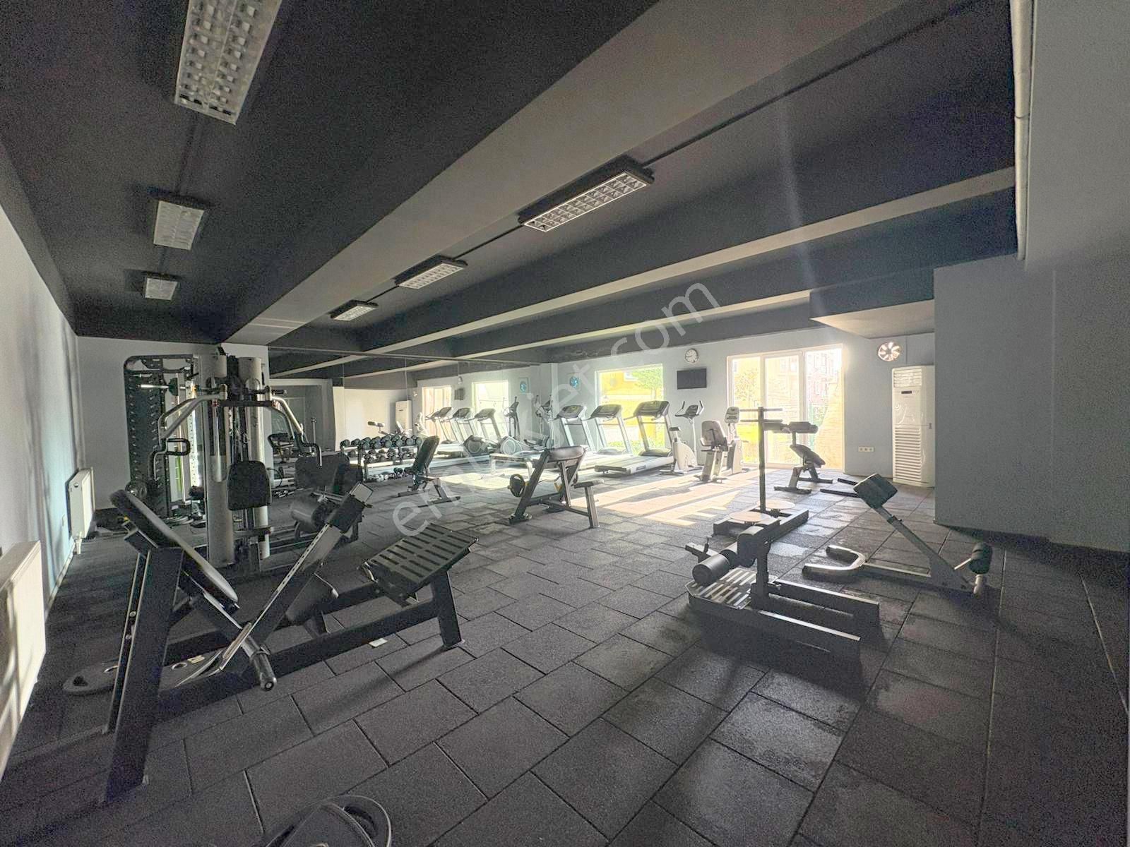 Mertcan'dan Viaport 1dk Havuzlu Güvenlikli Sitede Eşyalı 1+1 - Görsel 29