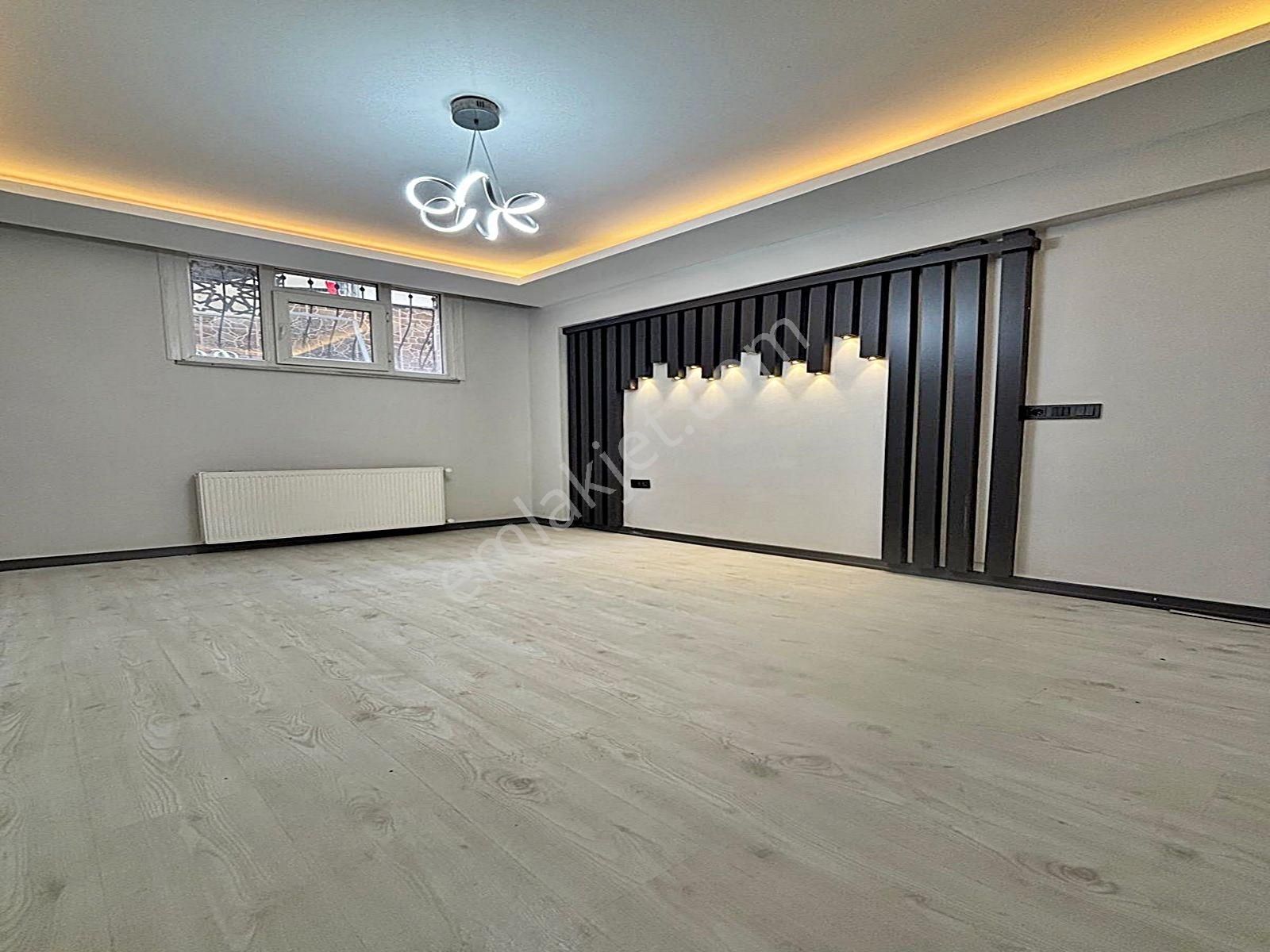 Cadde34 Yapı'dan Kıraç Hürriyet'te Masrafsız Tertemiz 2+1 Dekorlu Satılık Bahçe Katı!! - Görsel 7