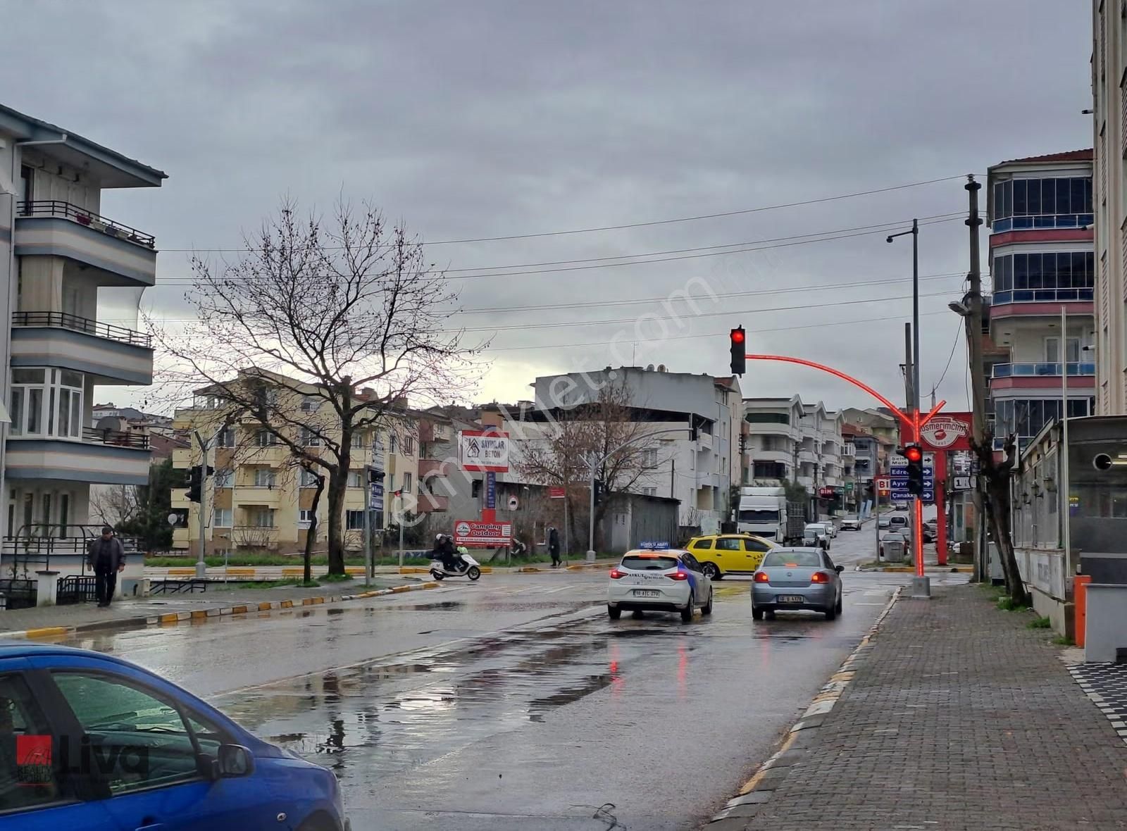 Liva'dan Çevre Yolu Cadde Üzeri Satılık Masrafsız 2+1 Daire. - Görsel 24