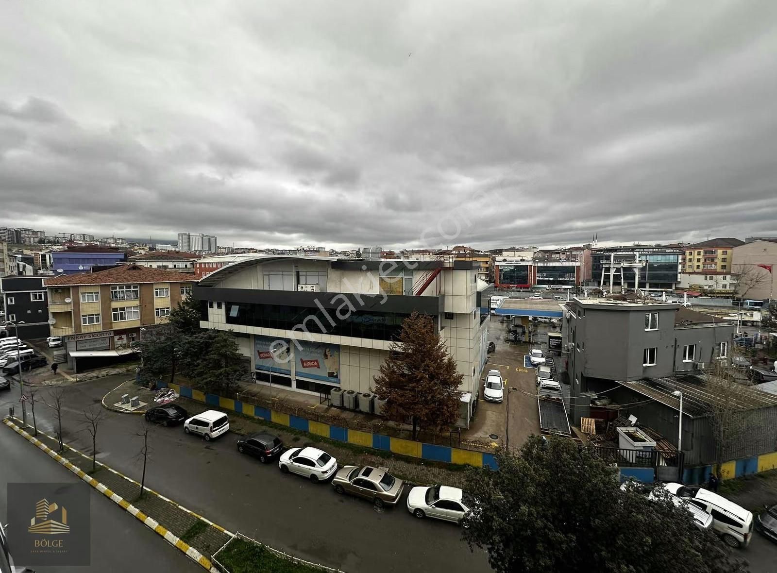 Bölge Emlak'tan Alt Kaynarcada Merkezi Konumda 130 M2 2+1 Daire - Görsel 3