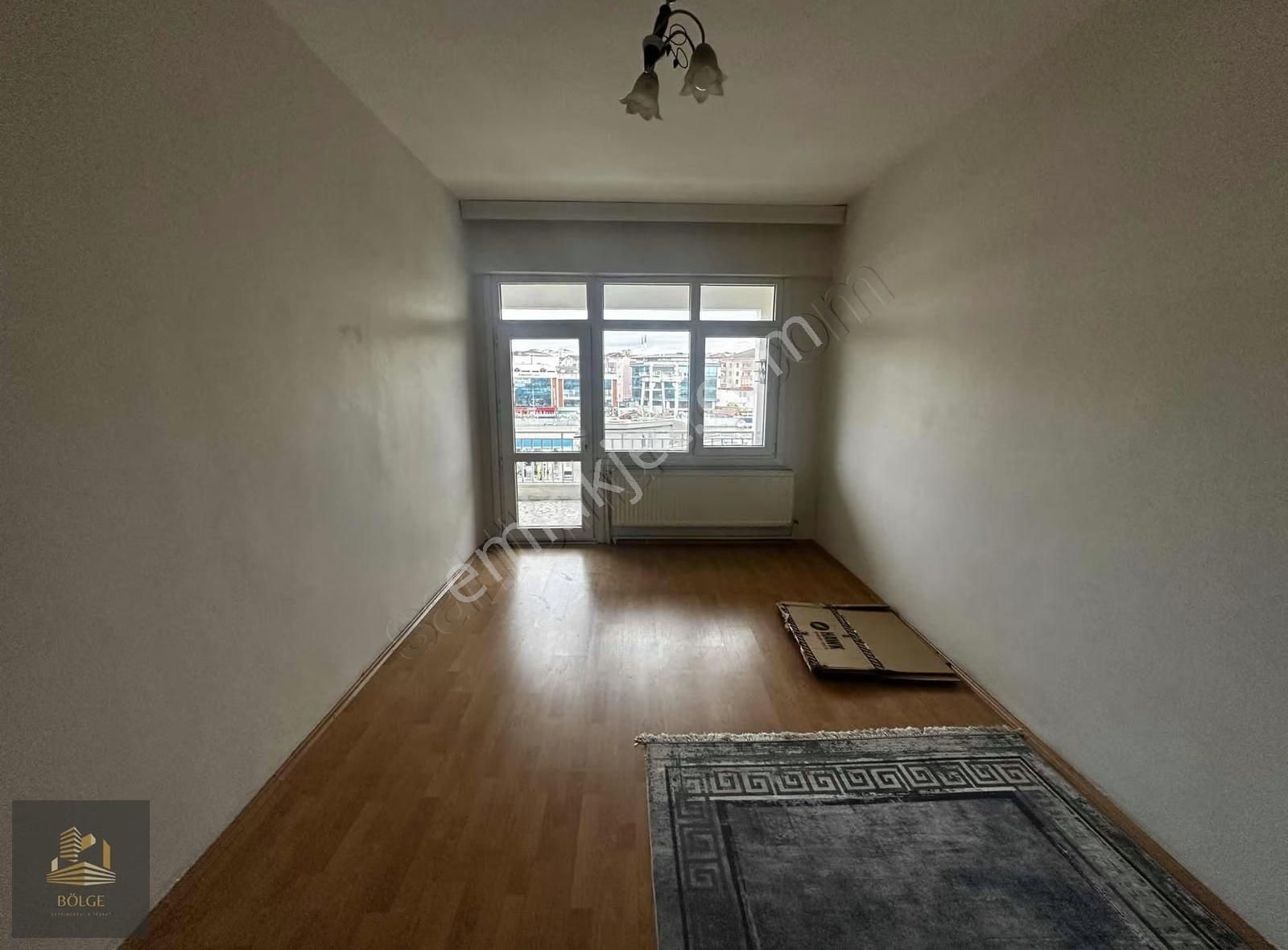 Bölge Emlak'tan Alt Kaynarcada Merkezi Konumda 130 M2 2+1 Daire - Görsel 4