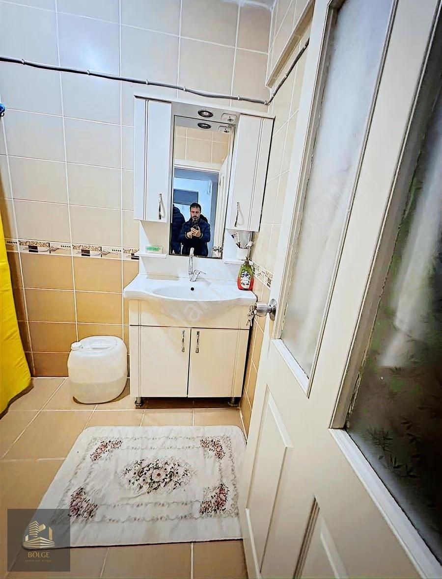 Bölge Emlak'tan Çamçeşmede Merkezi Konumda 2+1 110 M2 Daire - Görsel 8