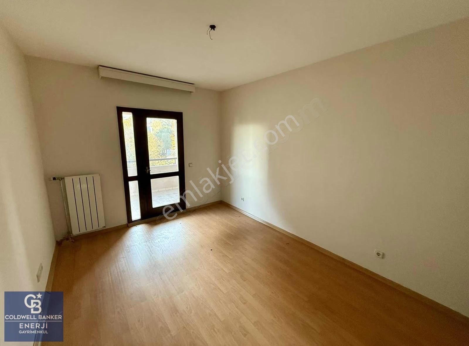 Bahçeşehir Merkez Çınar Adasında Satılık B Tipi 3+1 Daire Boş - Görsel 21