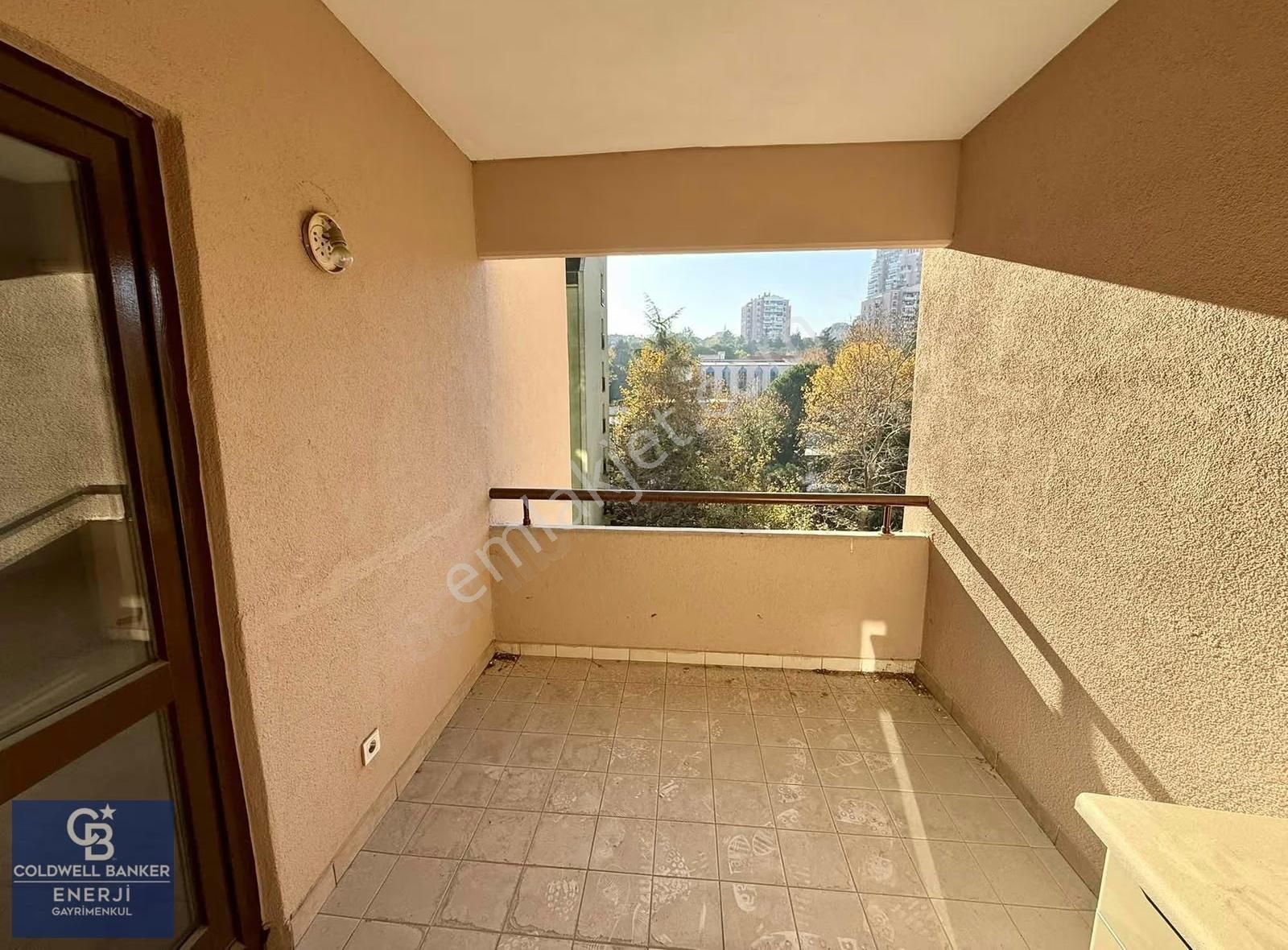 Bahçeşehir Merkez Çınar Adasında Satılık B Tipi 3+1 Daire Boş - Görsel 32