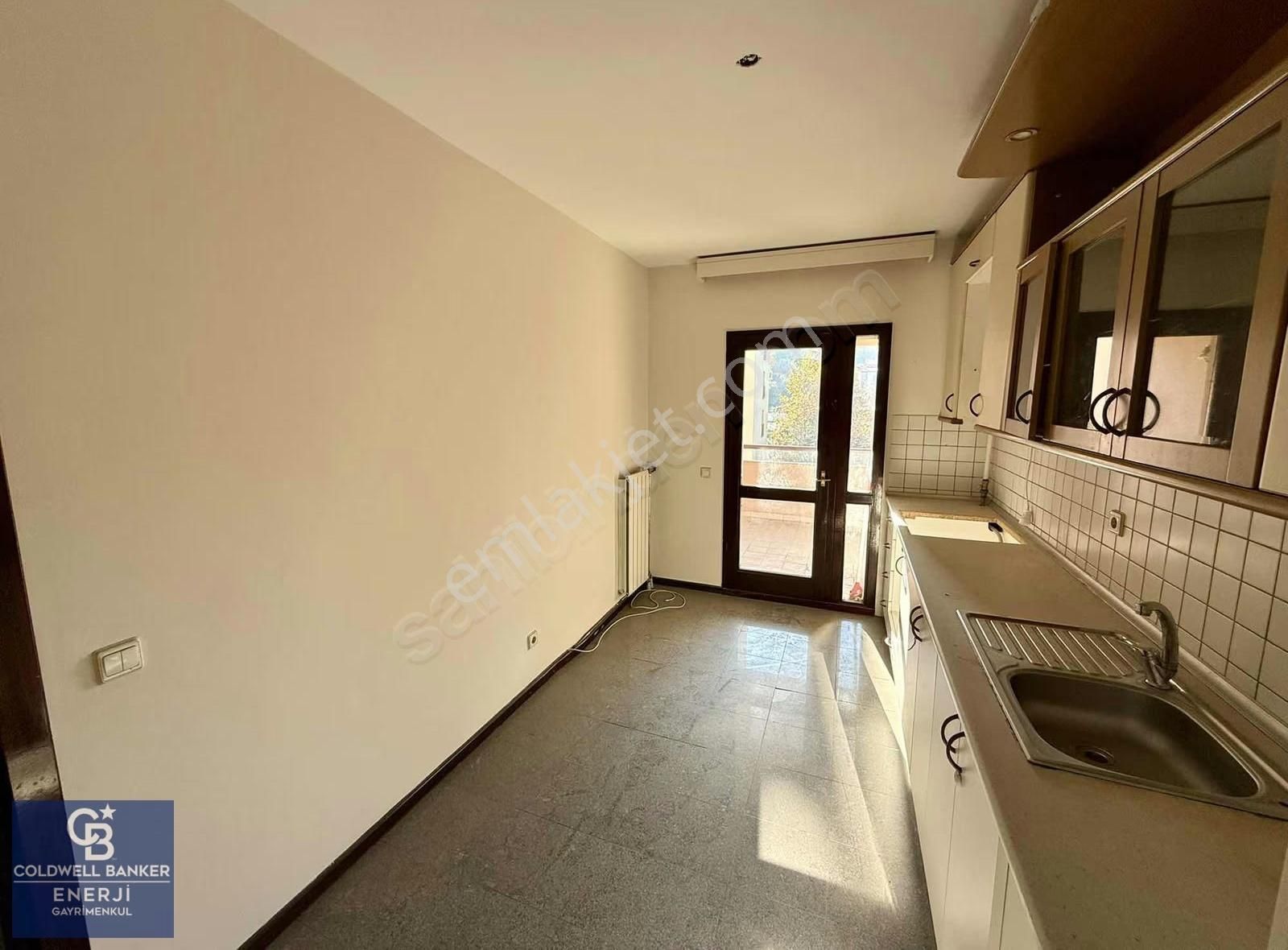 Bahçeşehir Merkez Çınar Adasında Satılık B Tipi 3+1 Daire Boş - Görsel 34