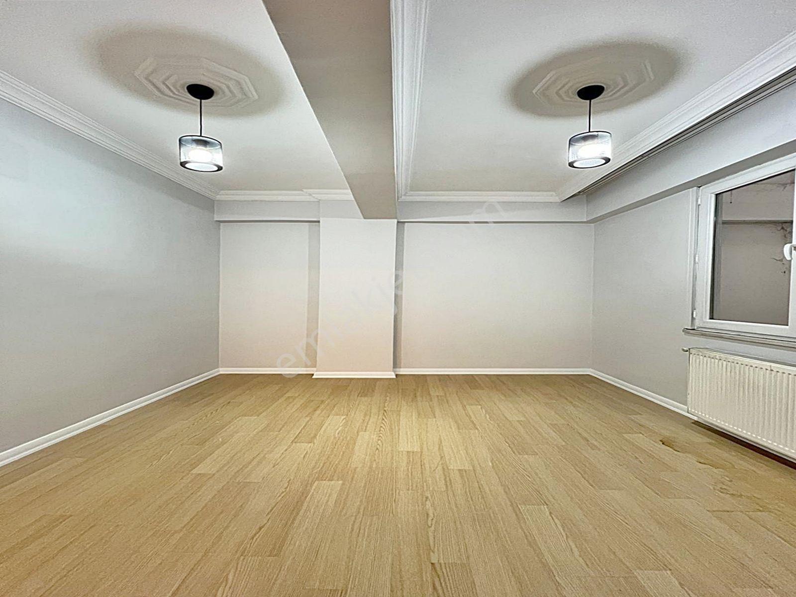 Cadde34 Yapı'dan Eminevim-fuzulev&krediye Uygun Merkezi Konumda 2+1 Dekorlu Balkonlu Arakat Daire - Görsel 16