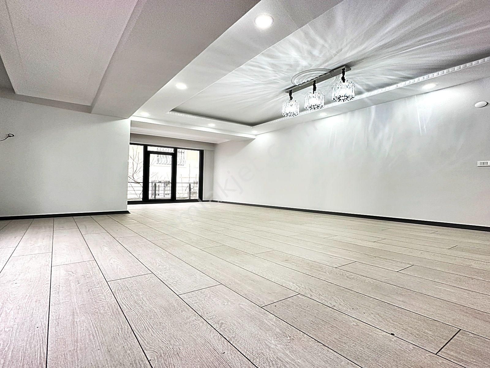 Beylikdüzü Yakuplu Mahallesinde Sıfır Arakat Balkonlu 2+1 Daire - Görsel 2