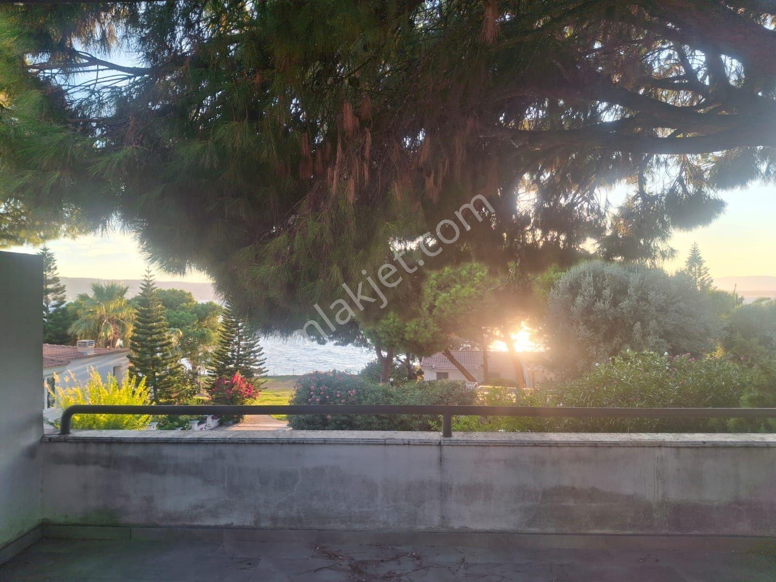 Ardıç Denize Sıfır Özel Plajlı Sitede Denize Sıfır Köşe Villa - Görsel 9