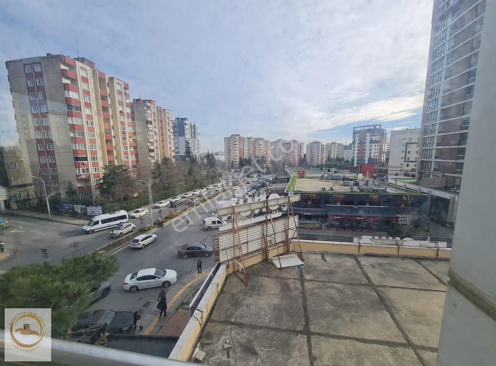 Başakşehir 1. Etapta Cadde Üzeri Kiralık İşyeri 160 M2 Daire - Görsel 4