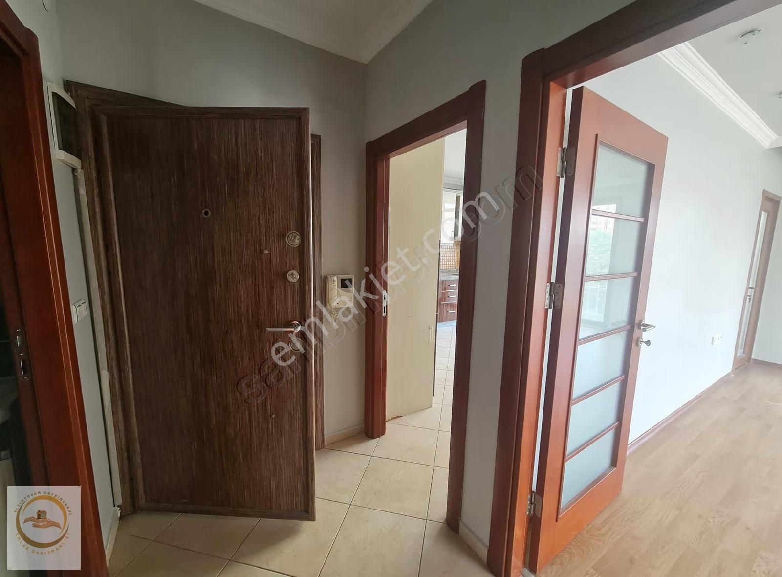 Başakşehir 1. Etapta Cadde Üzeri Kiralık İşyeri 160 M2 Daire - Görsel 17