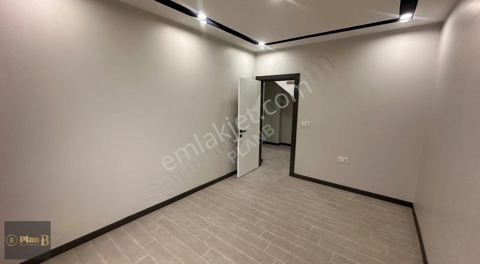 Merkezi Konumda 2+1 Çatı Dubleks, Teraslı , Ebeveyn Banyolu - Görsel 5