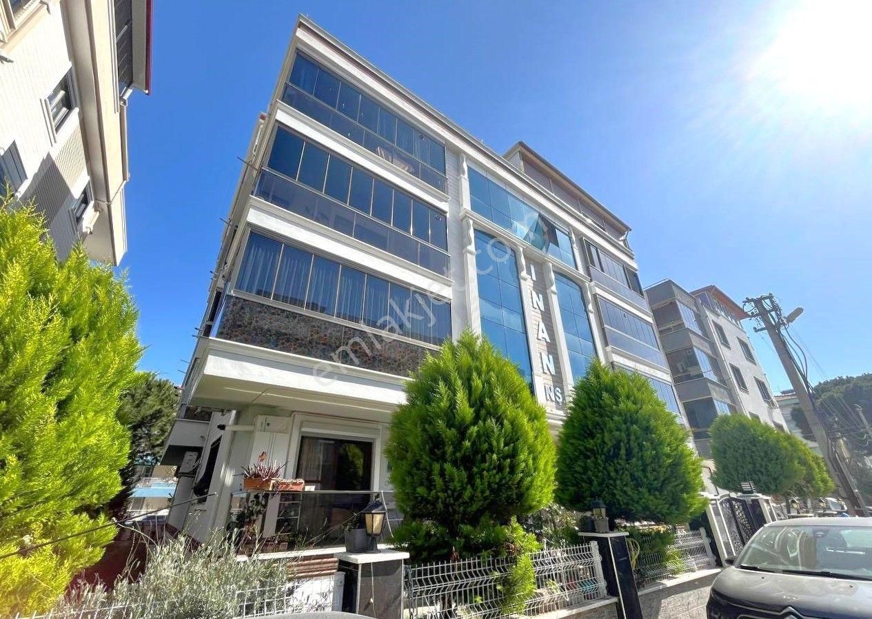 Akçay'ın Muhteşem Konumun'da Sadece Aygül'den Ultra Lüks Şık Tasarımıyla Göz Kamaştırıcı 4+1 Dubleks