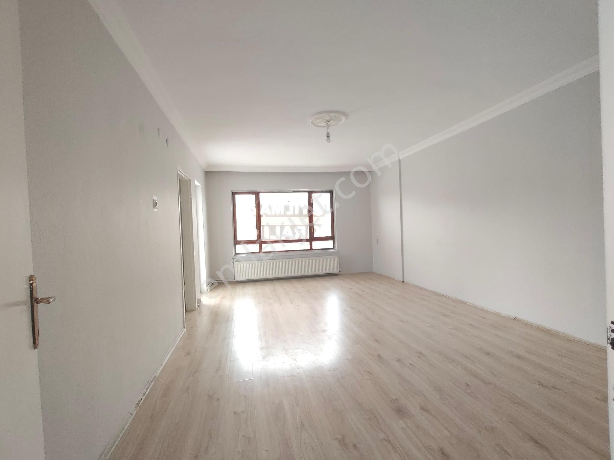 Yılmaz Gayrımenkulden Vatan Caddesi Üstü 1.arakatta Yapılı Şahane Konumda Kiralık Daire - Görsel 30