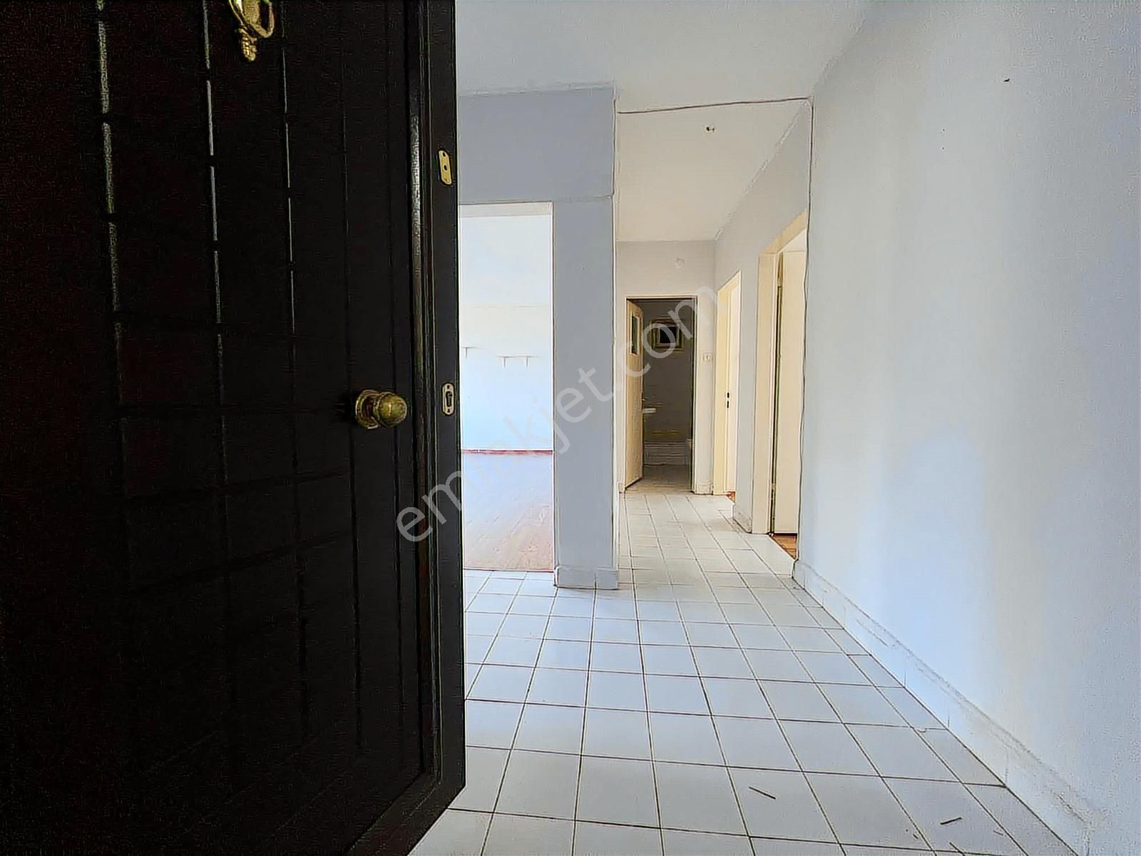 Çengelköy Ata 2 Sitesinde Önü Açık Ferah 2+1 Daire - Görsel 15