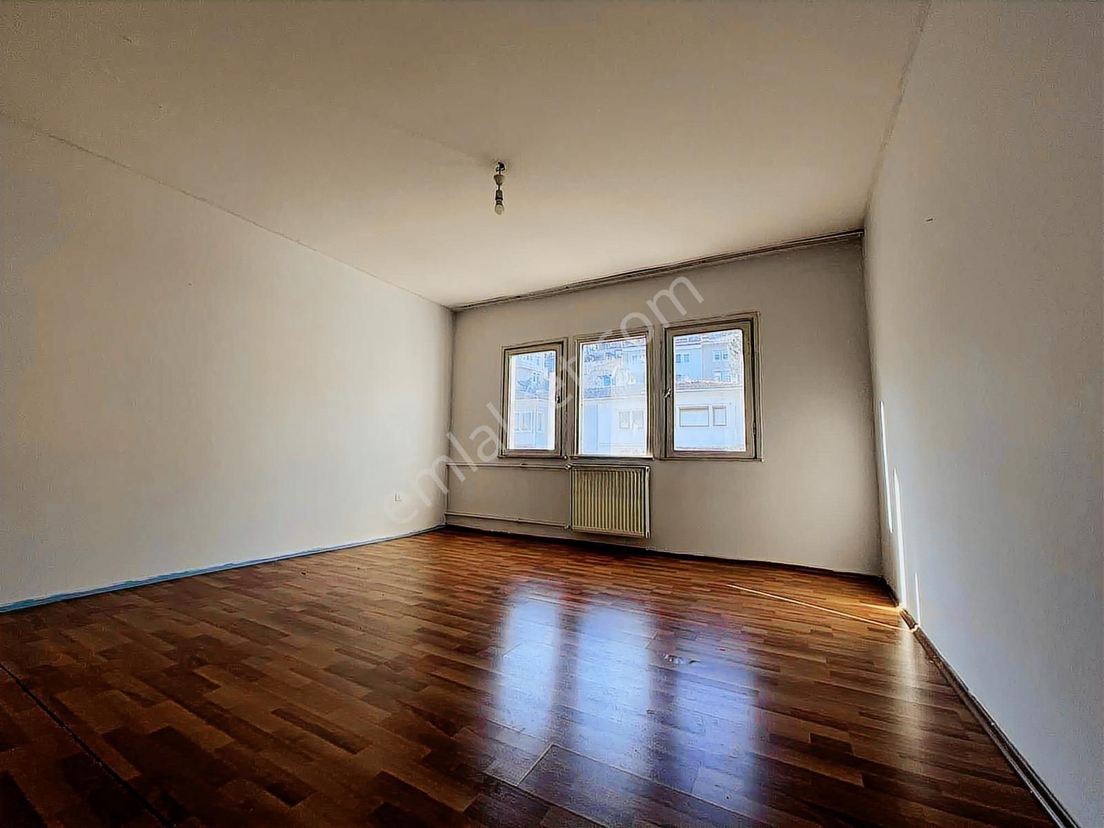 Çengelköy Ata 2 Sitesinde Önü Açık Ferah 2+1 Daire - Görsel 9